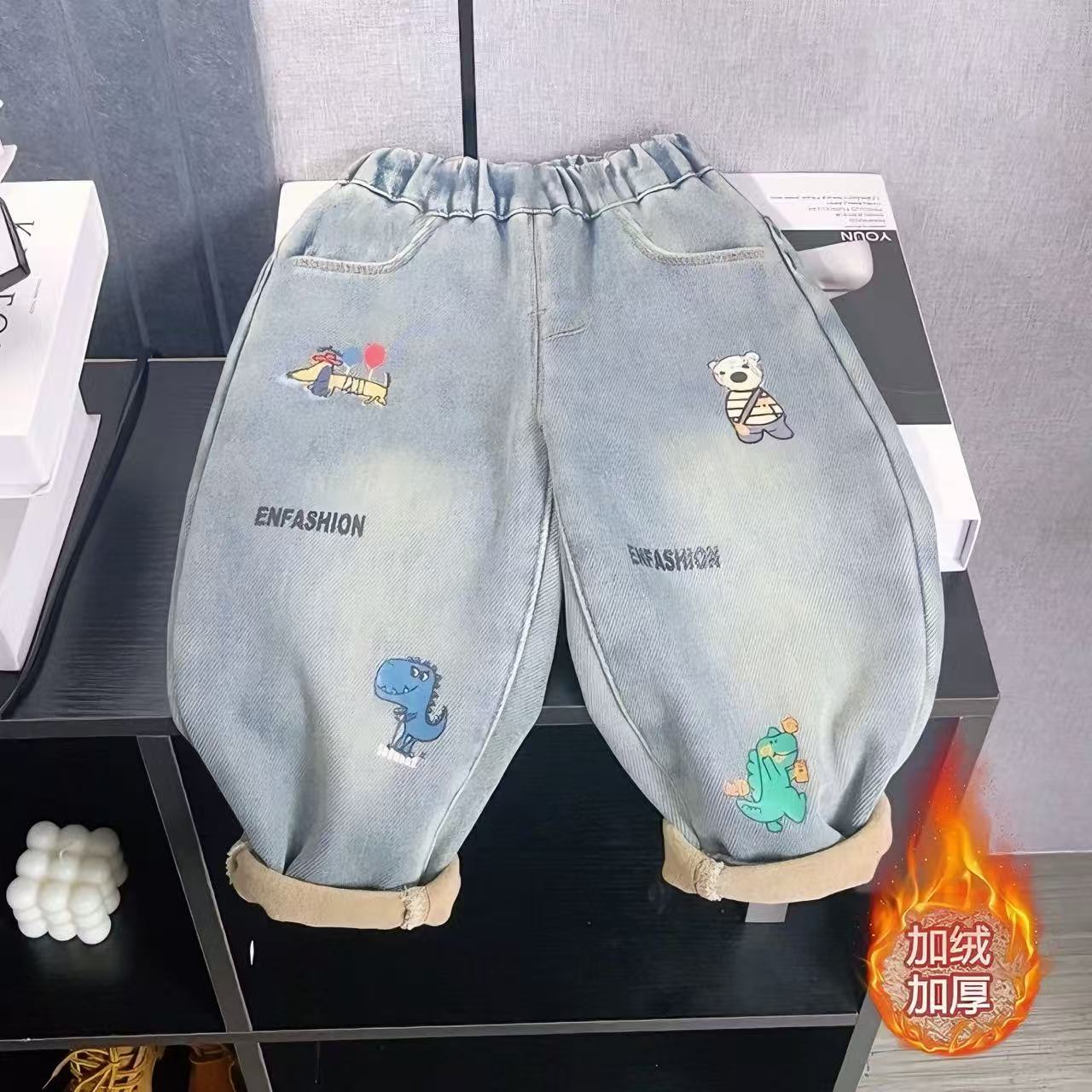 儿童加绒牛仔裤冬季新款男女童宝宝宽松洋气卡通男童休闲保暖长裤