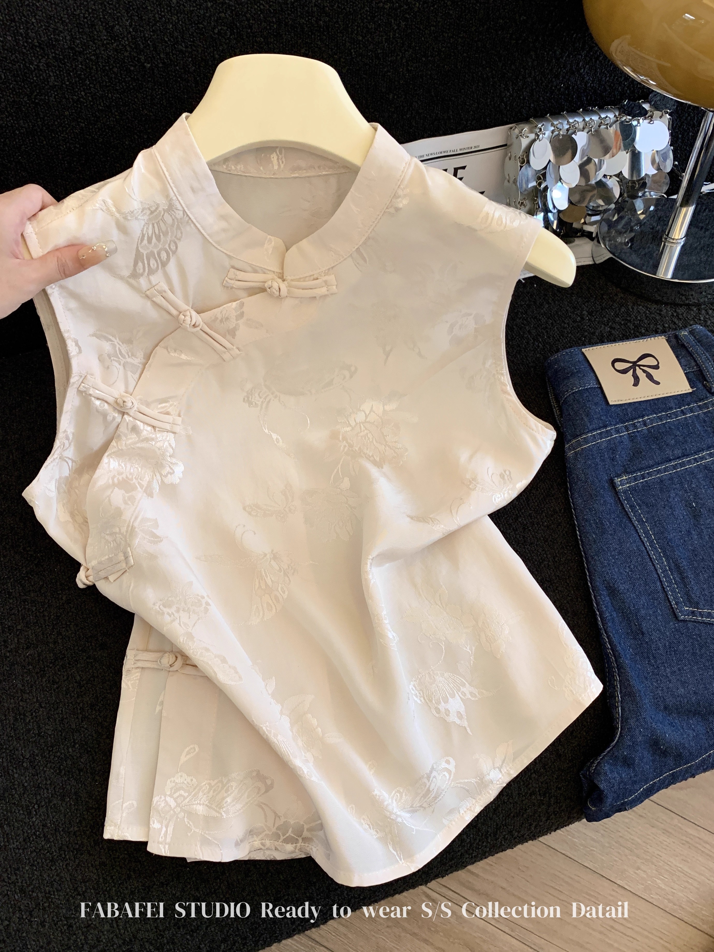 新中式国风提花无袖衬衫女夏款高级感盘扣背心日常可穿旗袍领上衣