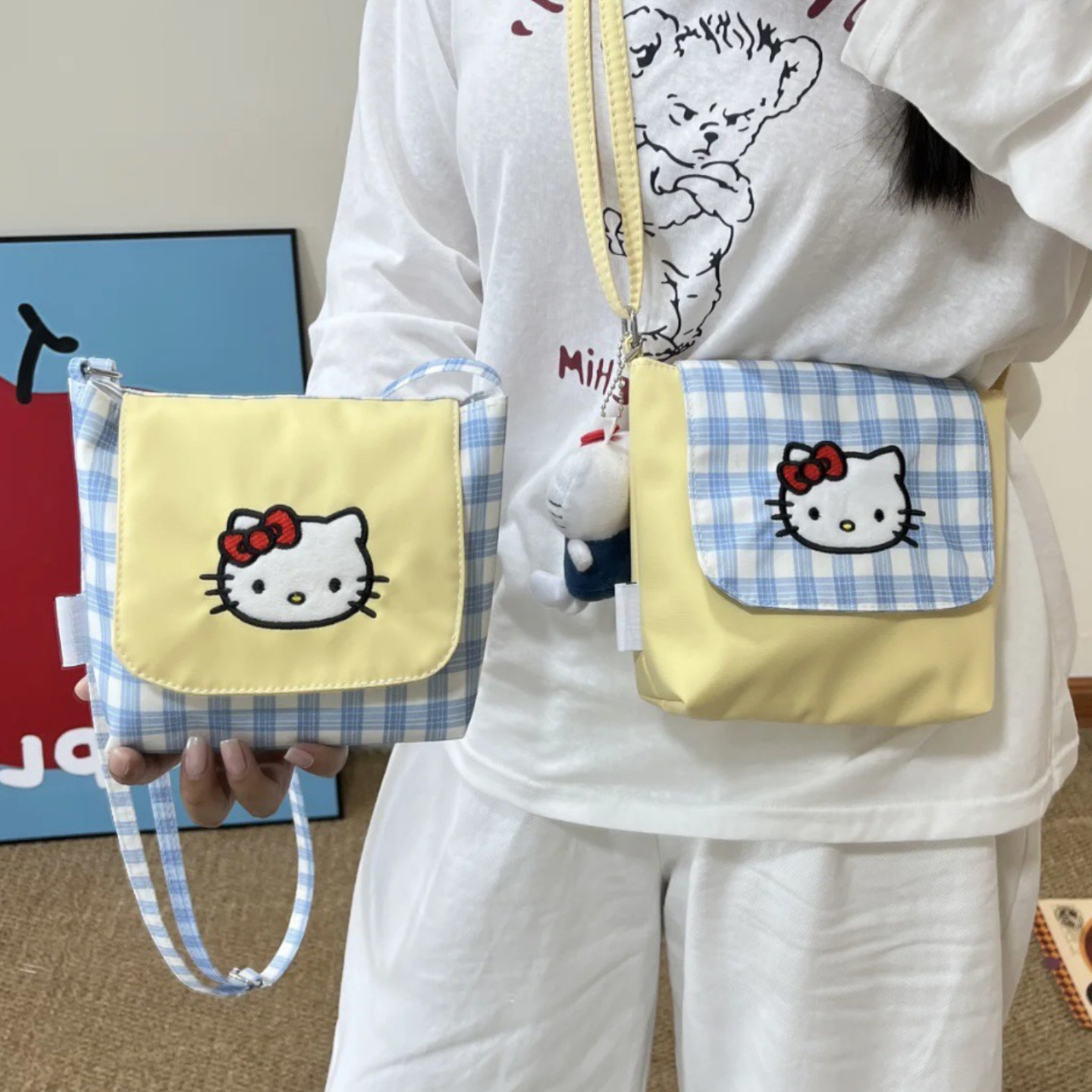 韩版刺绣kitty单肩斜挎手提通勤化妆包姨妈巾收纳手机包肩包