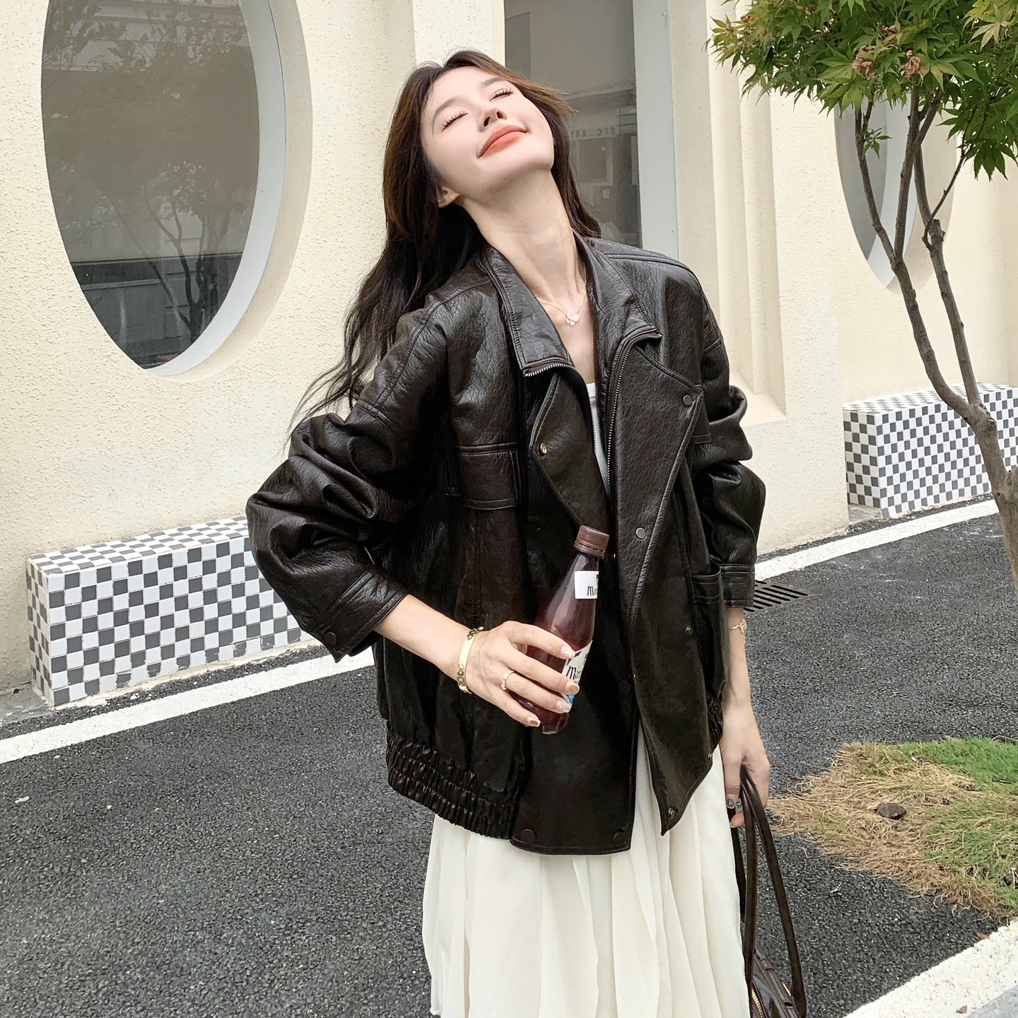 时尚高级感潮流减龄休闲风皮衣女2025秋季新款个性百搭机车短外套