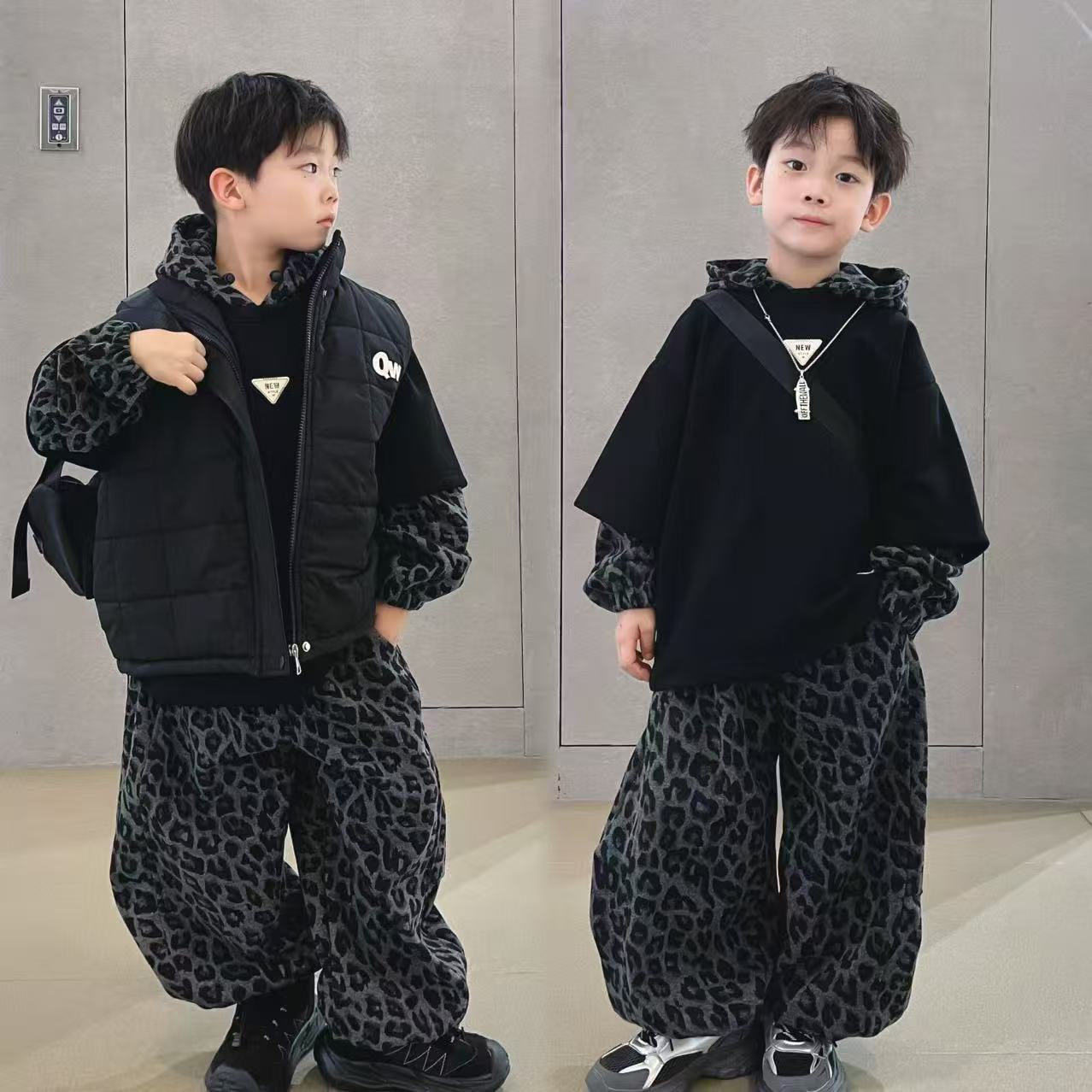 秋冬新款男童时尚加绒豹纹连帽套装90-150