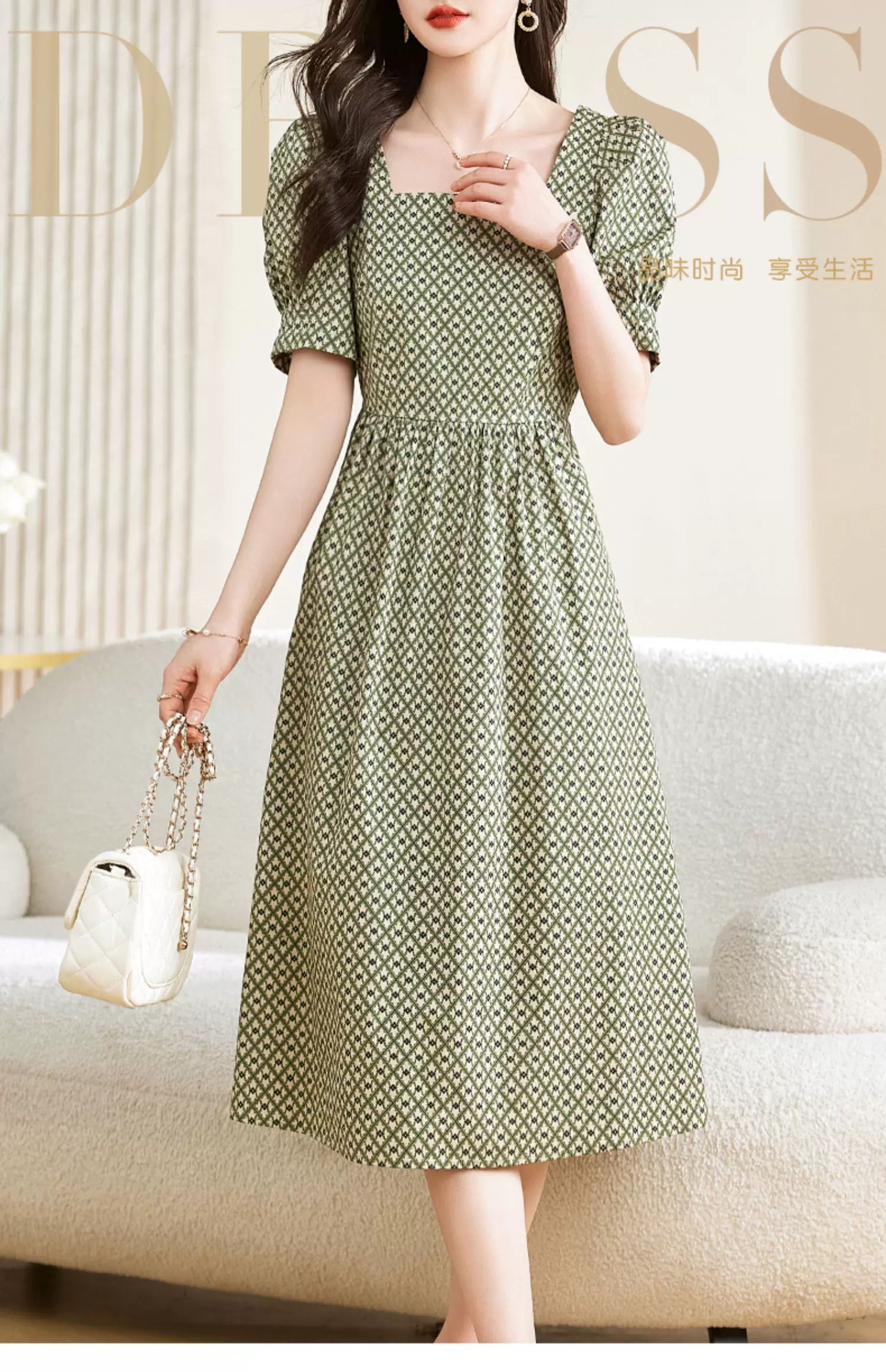 2030连衣裙碎花显瘦时尚夏季小个子法式收文艺绿色