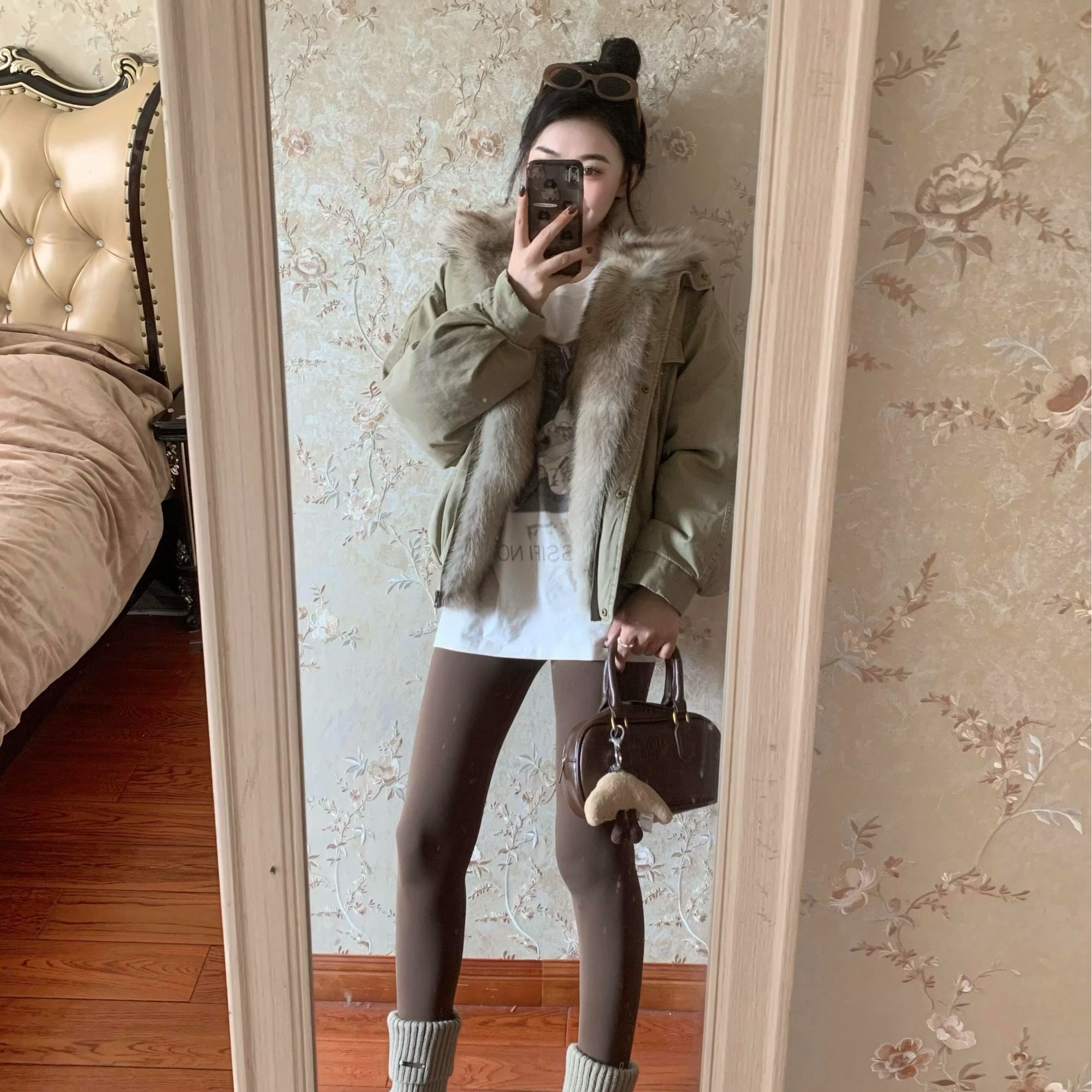 法式白色短袖T恤女2025秋季新款设计感小众宽松显瘦中长款上衣潮