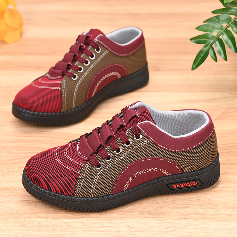 春秋新款妈妈鞋老北京布鞋女软底舒适老人鞋轻便透气时尚休闲单鞋