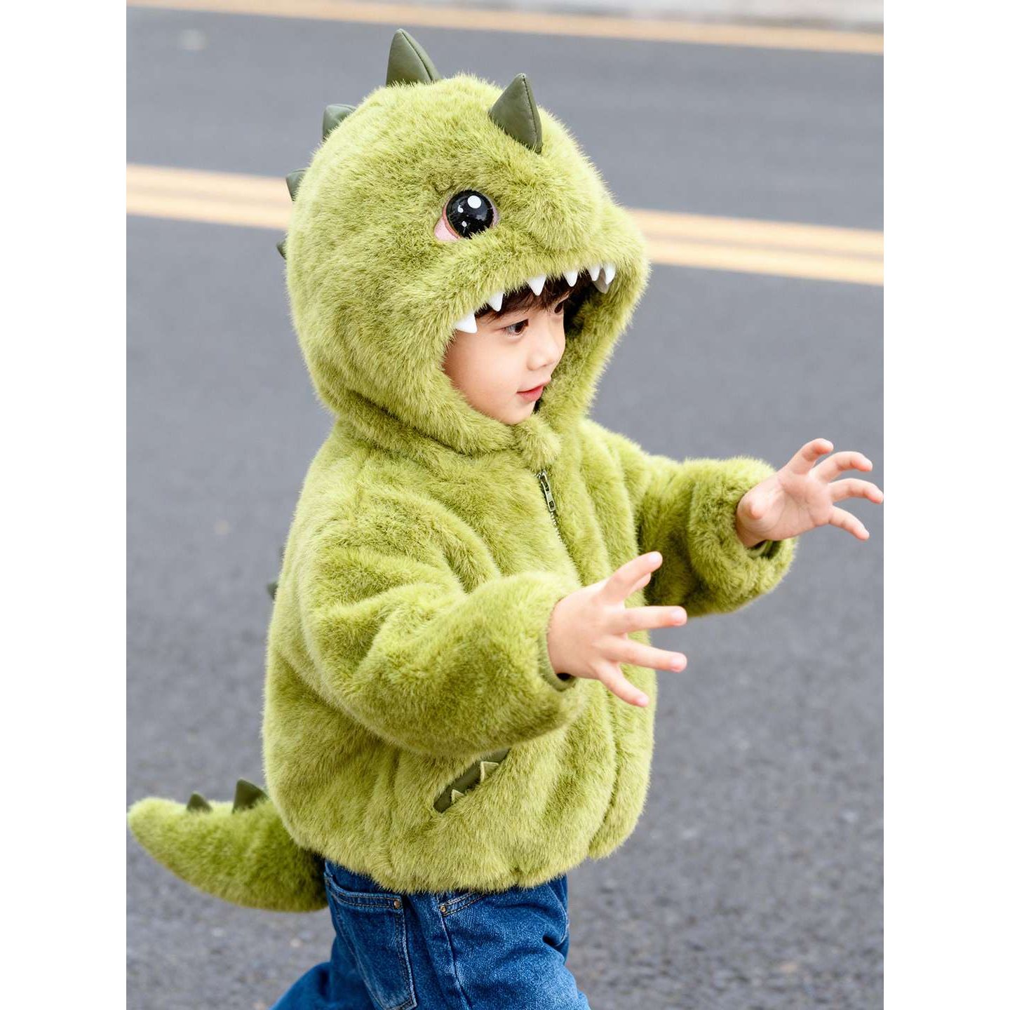 女宝宝超萌可爱恐龙仿水貂绒加厚棉服冬季2025新款儿童毛毛衣外套