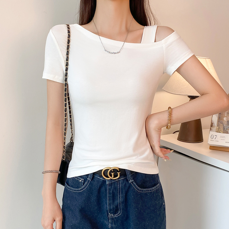 白色斜领露肩吊带短袖t恤女夏季百搭修身设计感打底衫显瘦上衣潮