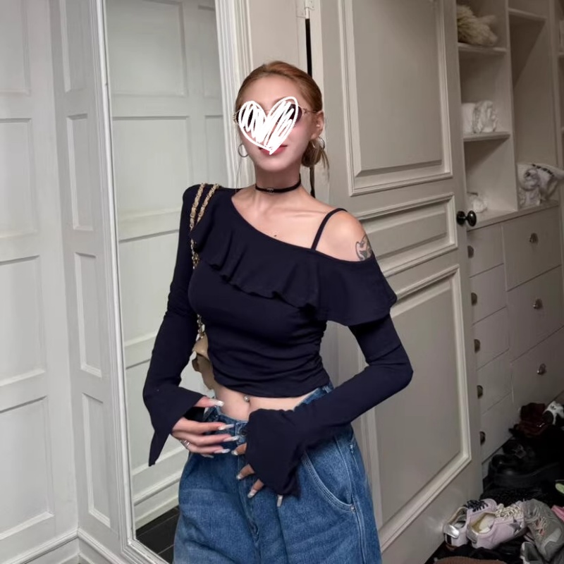 2025年秋季新款法式甜美荷叶边辣妹不规则斜肩露肩长袖T恤女上衣
