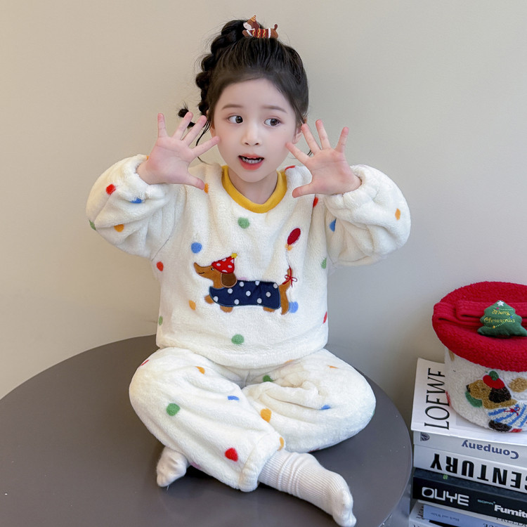 腊肠狗女童法兰绒睡衣秋冬加厚女宝宝宝保暖套装儿童珊瑚绒家居服