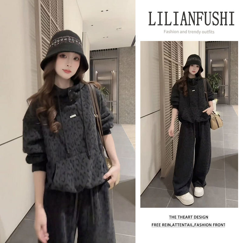 【现货质量】今年流行漂亮套装2025新款豹纹连帽上衣阔腿休闲裤两件