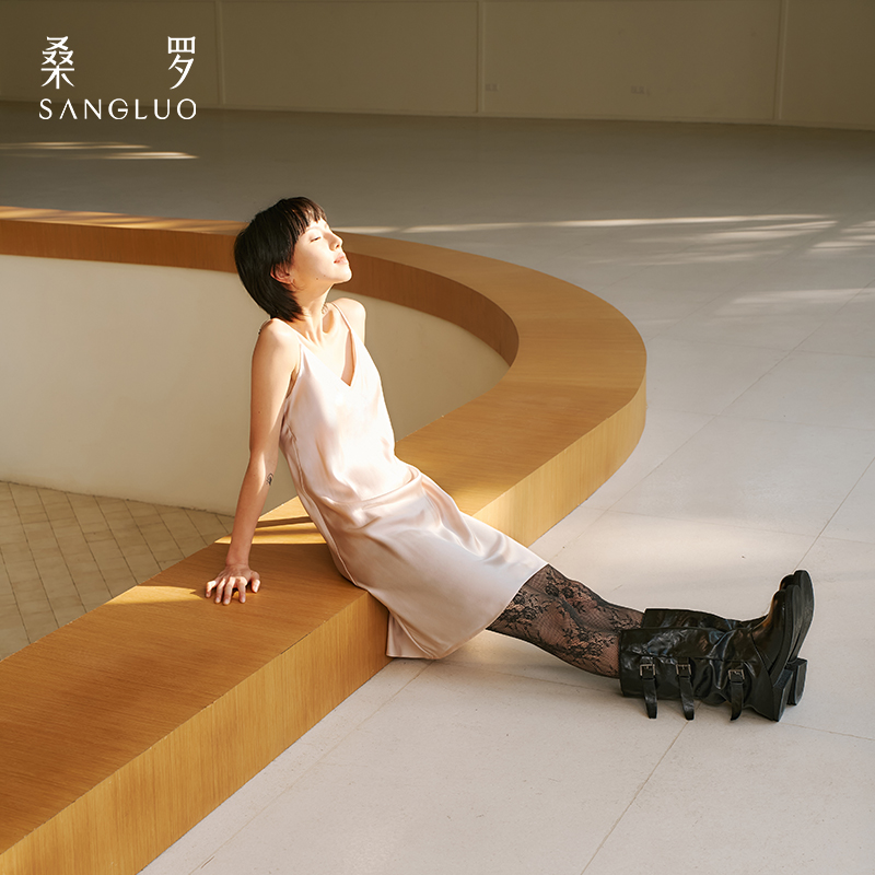 【百万单品】桑罗真丝甜美连衣裙吊带裙短裙带胸垫可拆卸03361332