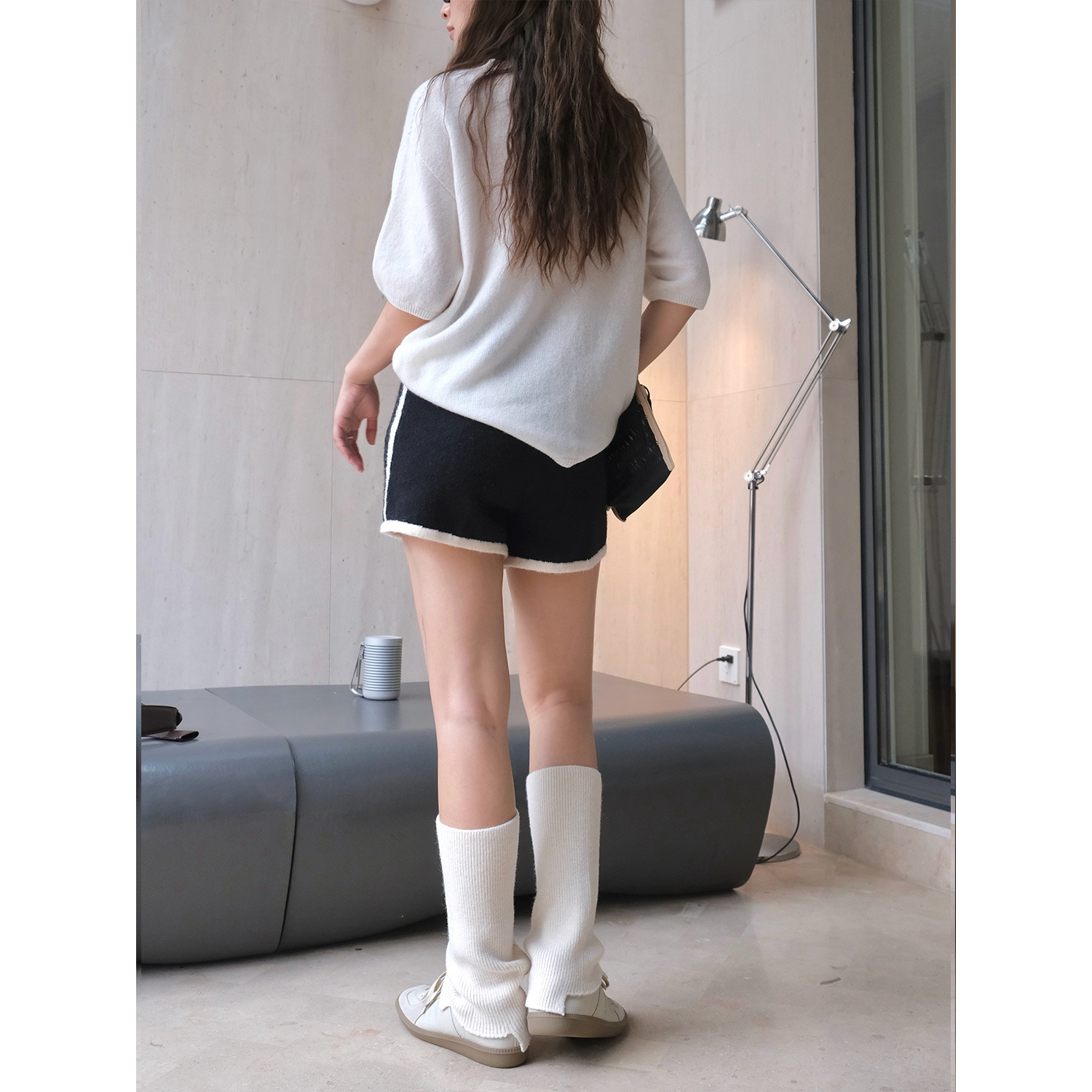 卢浮秋季新款韩版撞色羊毛针织短裤柔软舒适修身显瘦休闲裤女9au