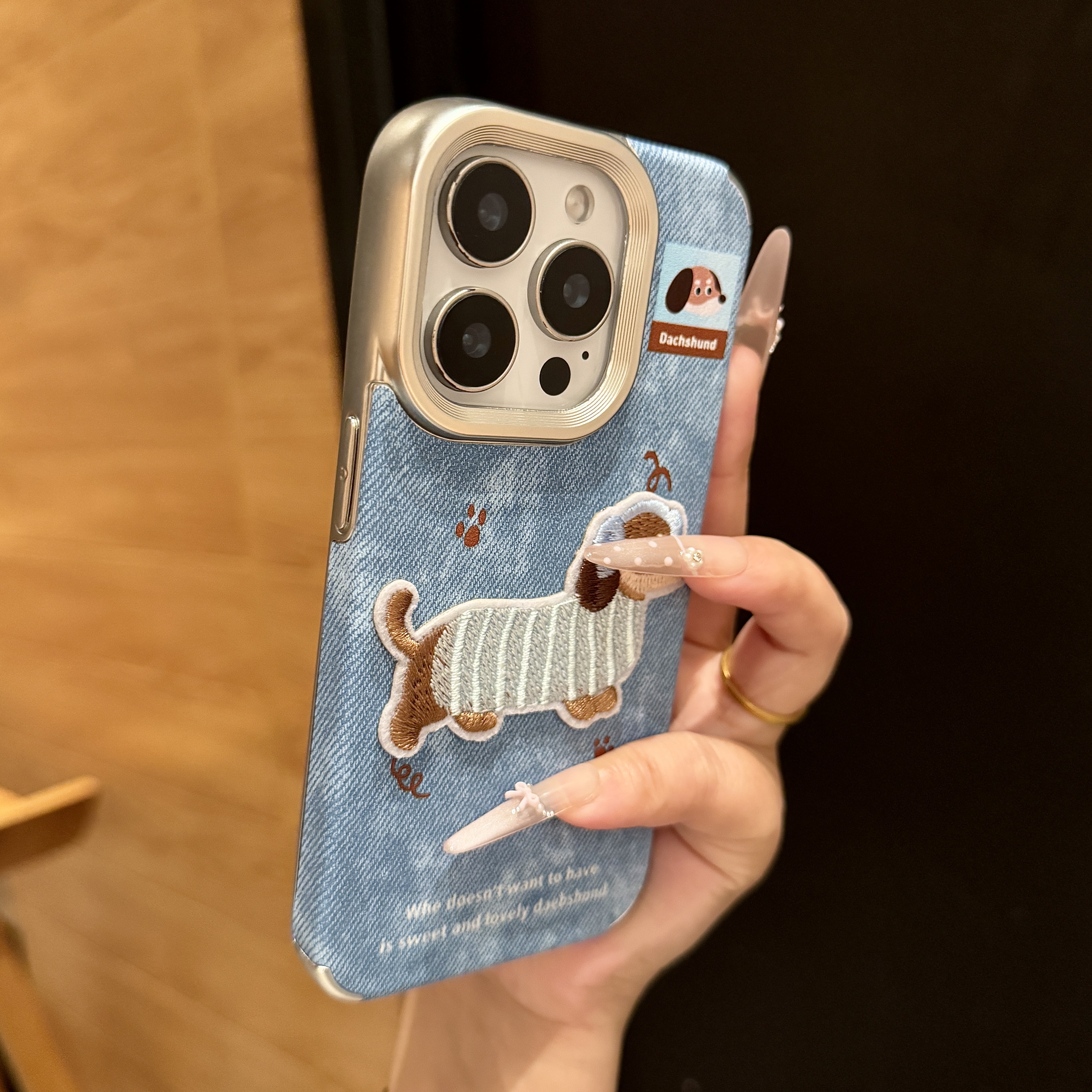 蜜蜂小狗适用苹果17手机壳13/14ProMax卡通iPhone16/INS风17P网红