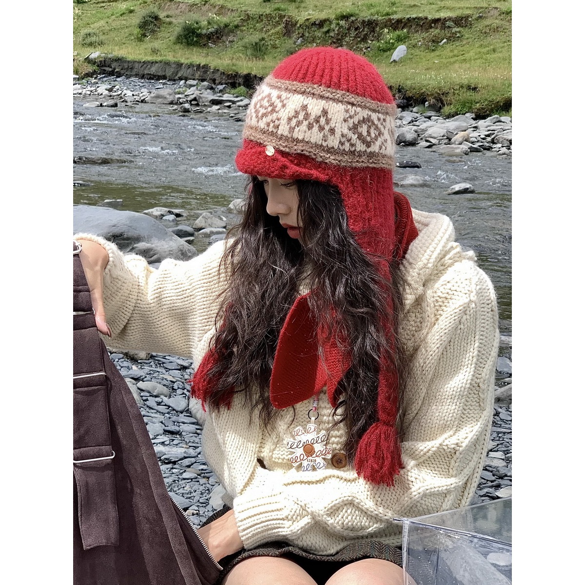 纽扣费尔岛针织雷锋帽女秋冬保暖包头帽显脸小护耳帽