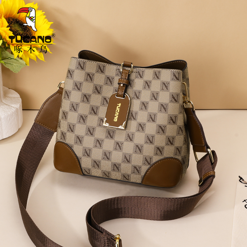 新款【现货】啄木鸟品牌包包女款爆款2025新款正品大容量通勤女士包