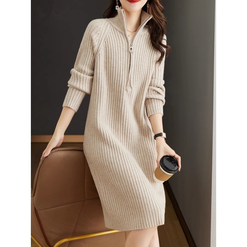 2025秋冬新款羊毛针织连衣裙中长款拉链宽松休闲立领羊绒毛衣裙女
