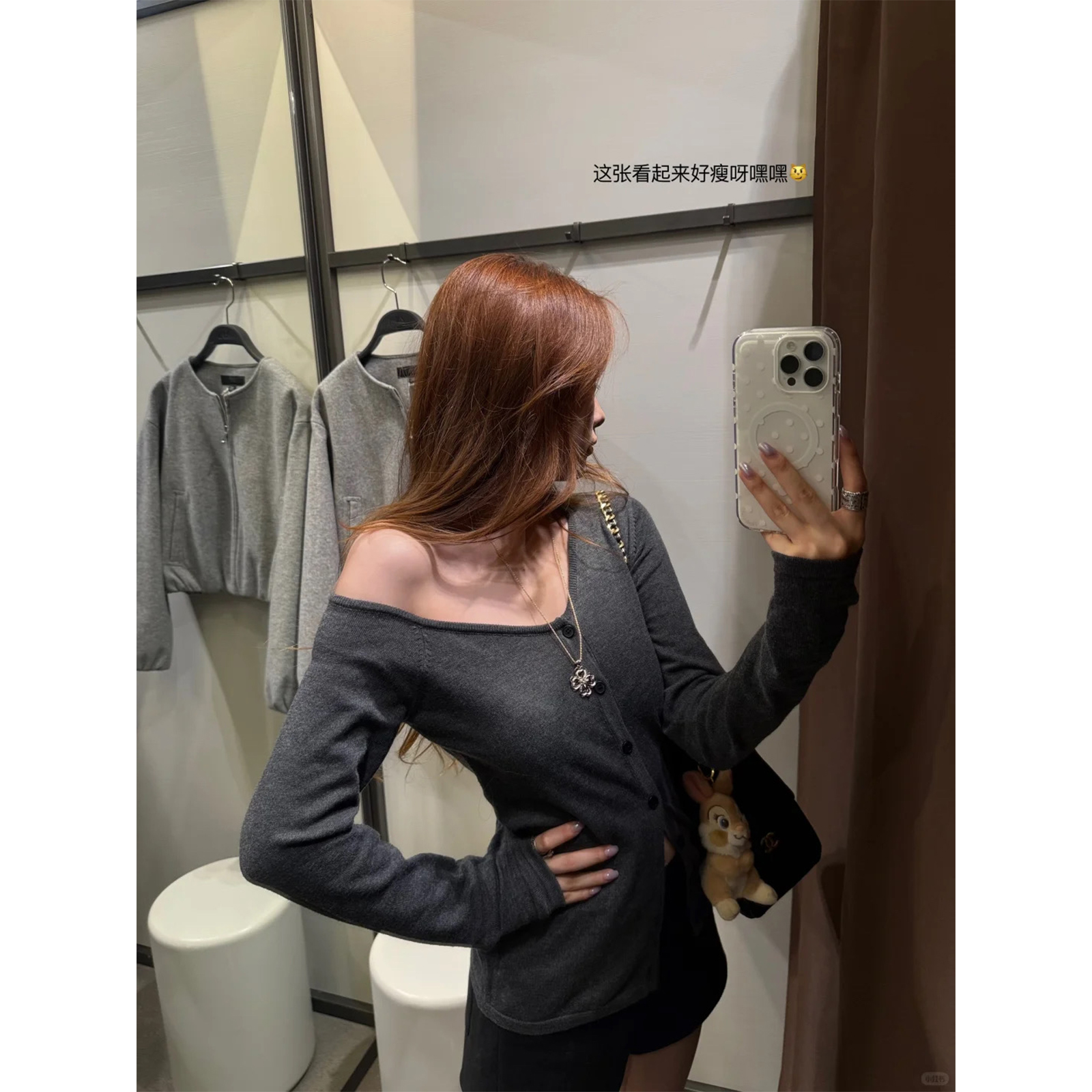 秋季新款灰色斜肩长袖针织开衫短款纯欲露肩外搭上衣短裤热裤靴裤