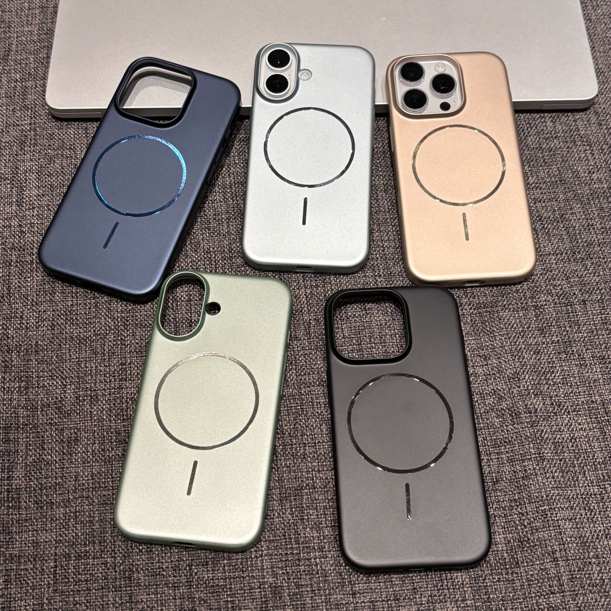 ZMGX超薄磨砂磁吸壳适用iPhone16/17金属漆纹手机壳苹果15/14硬13