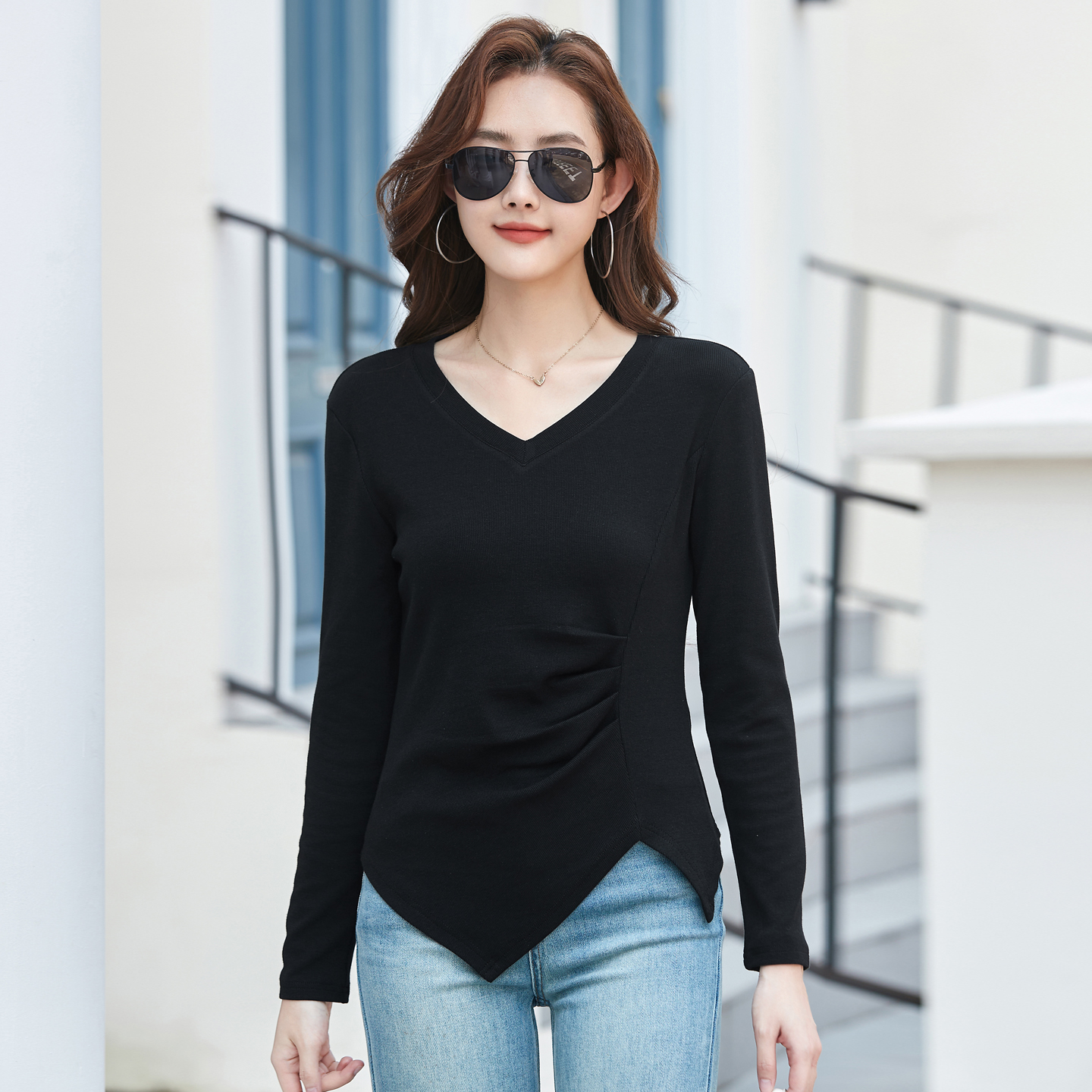 黑色V领女士长袖t恤春秋修身显瘦时尚洋气百搭气质不规则下摆上衣