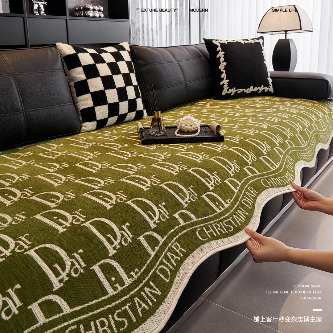 劳伦斯专用皮沙发垫2025四季新款轻奢高级感盖布巾固定防滑坐垫子