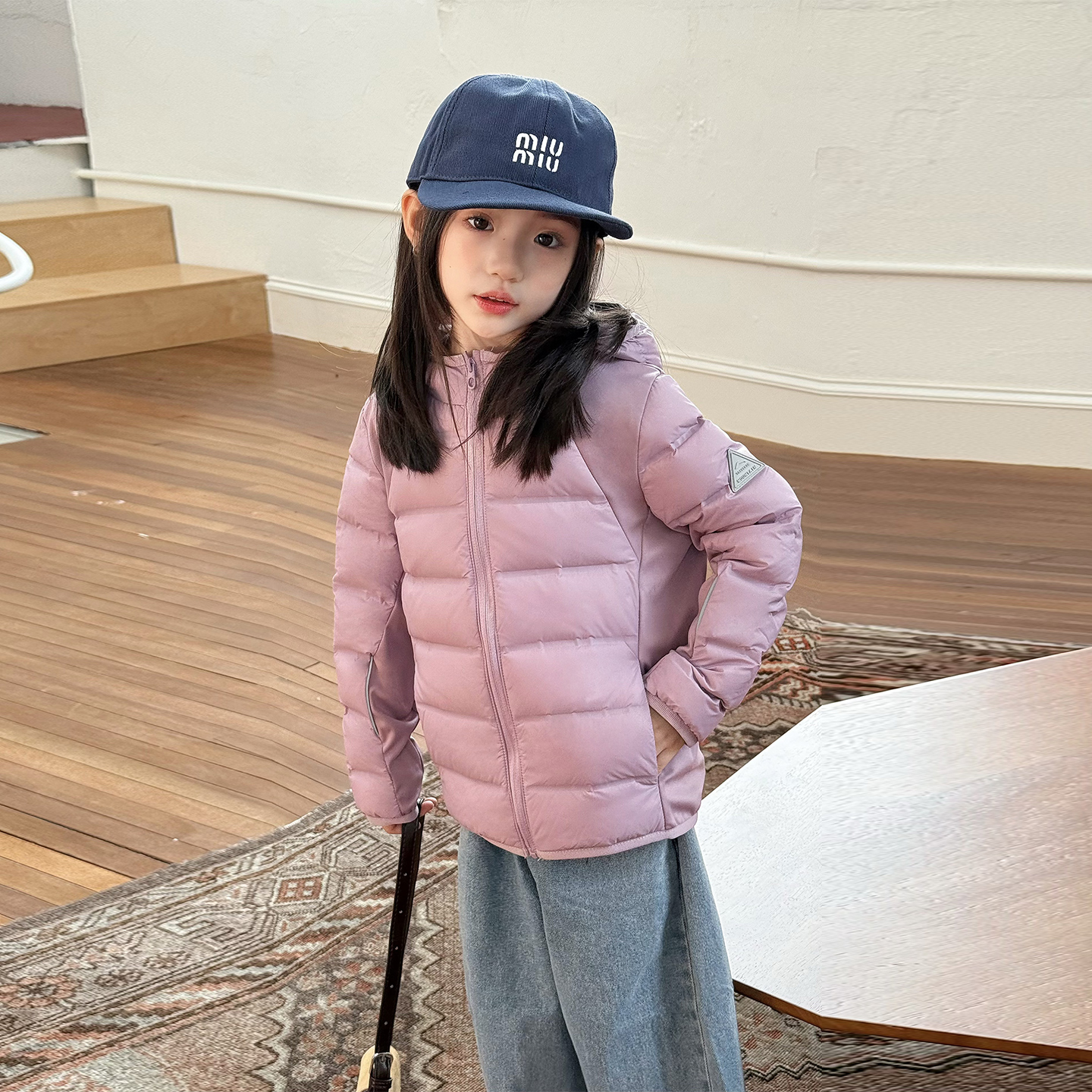 2025新款儿童羽绒服男女童90白鸭绒宝宝轻薄防水连帽外套保暖冬装