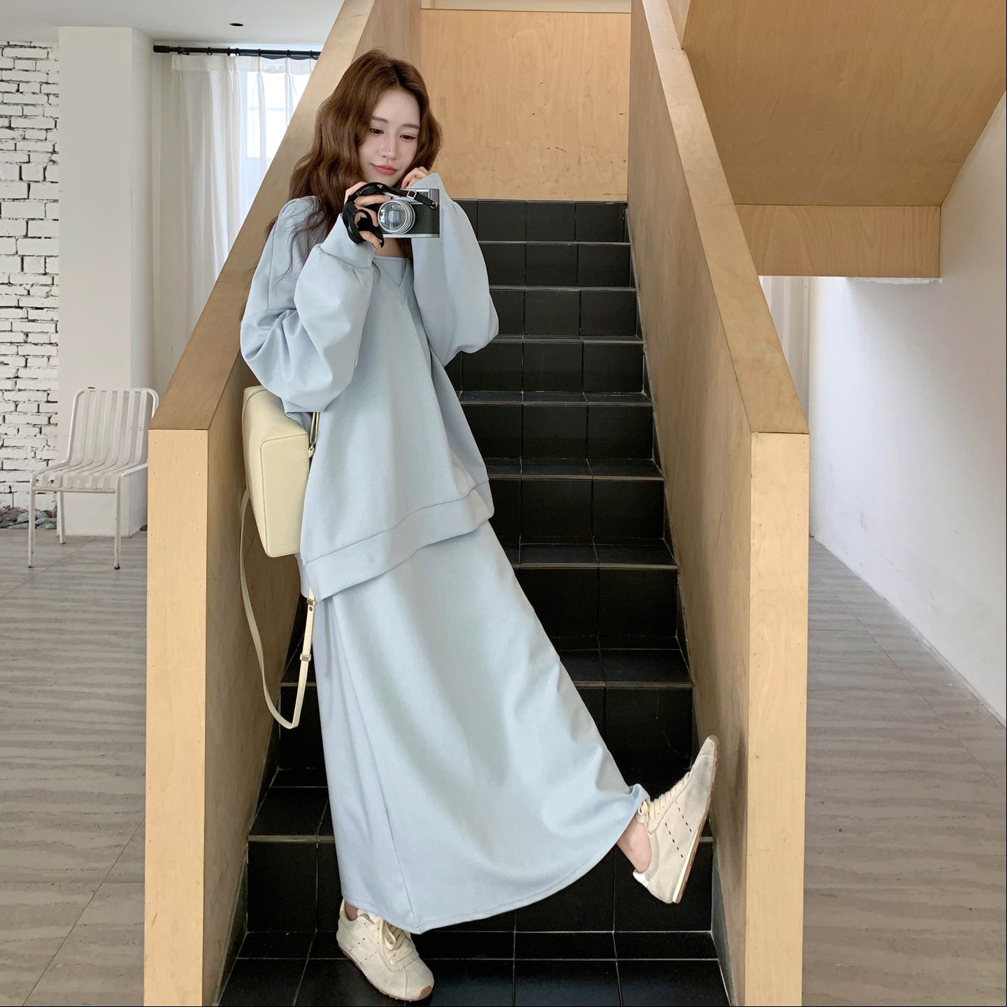 韩系穿搭一整套慵懒风2025早秋新款氛围感背心裙连帽卫衣两件套