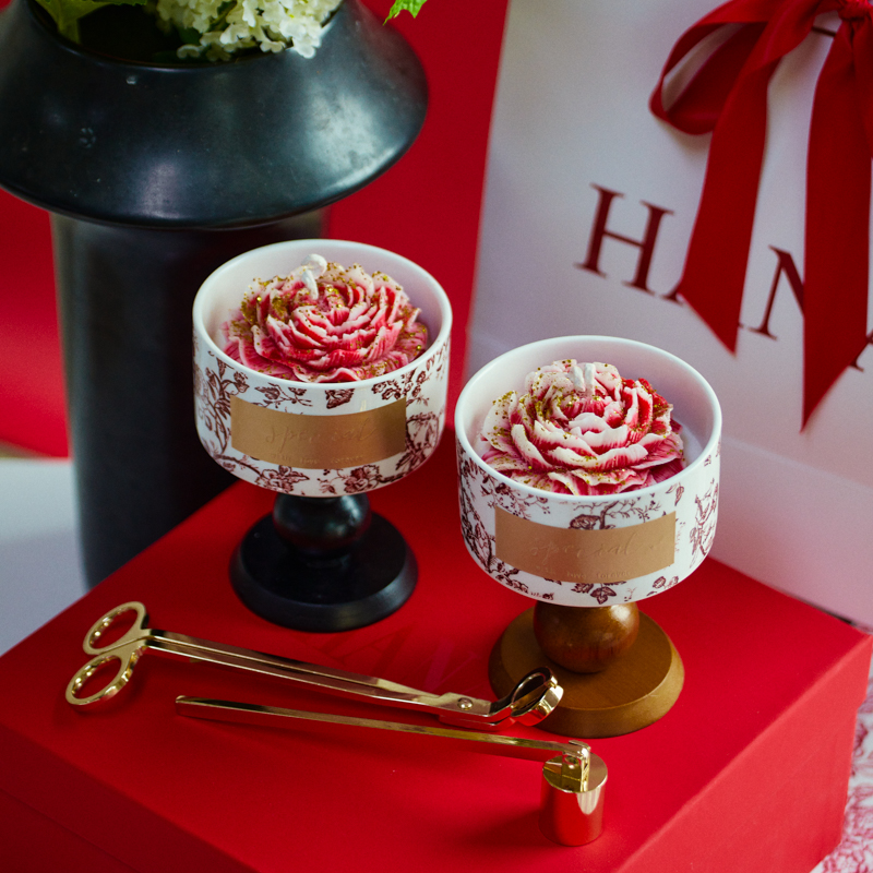 山茶花香薰蜡烛礼盒新婚伴手礼新人一对摆件闺蜜订婚结婚礼物