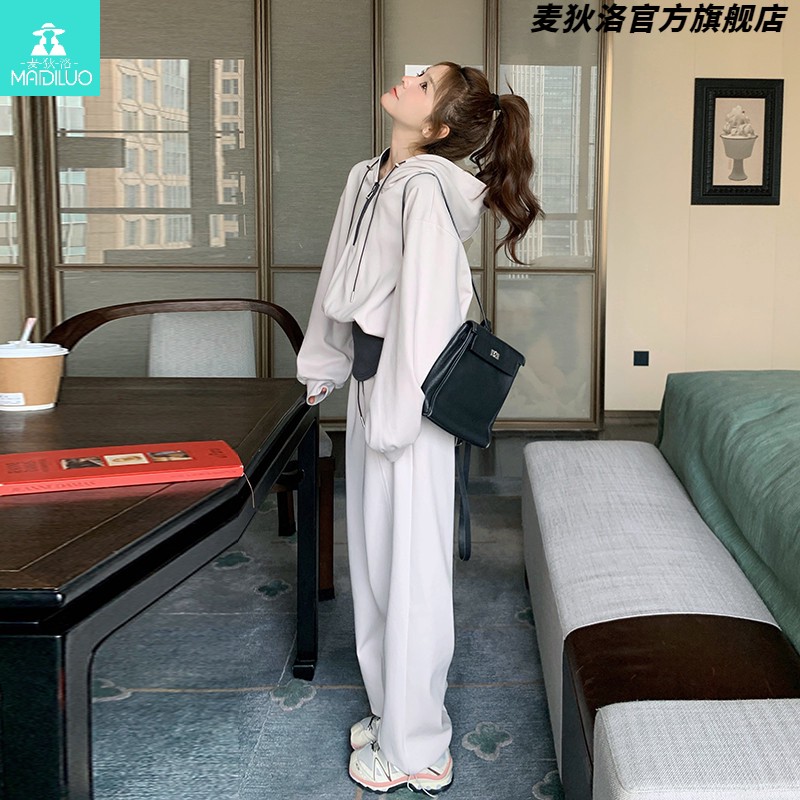 假两件卫衣卫裤两件套女春季2025今年流行韩系休闲运动设计感套装