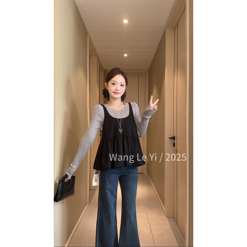 简约通勤风灰色圆领打底长袖上衣女秋季叠穿黑色花苞吊带两件套装