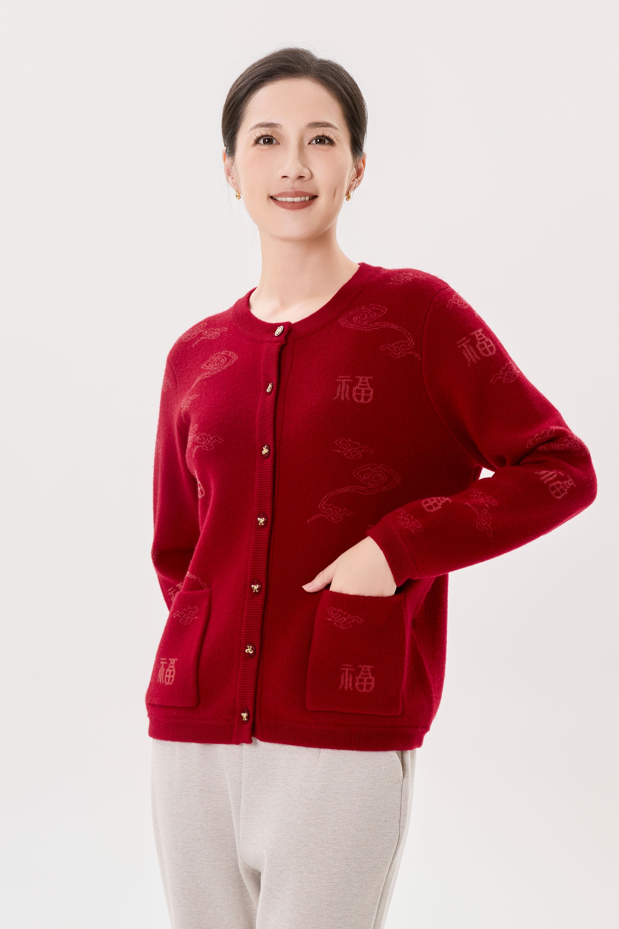 老美华冬季女士红色喜庆福字开怀春节毛衫毛衣434210017