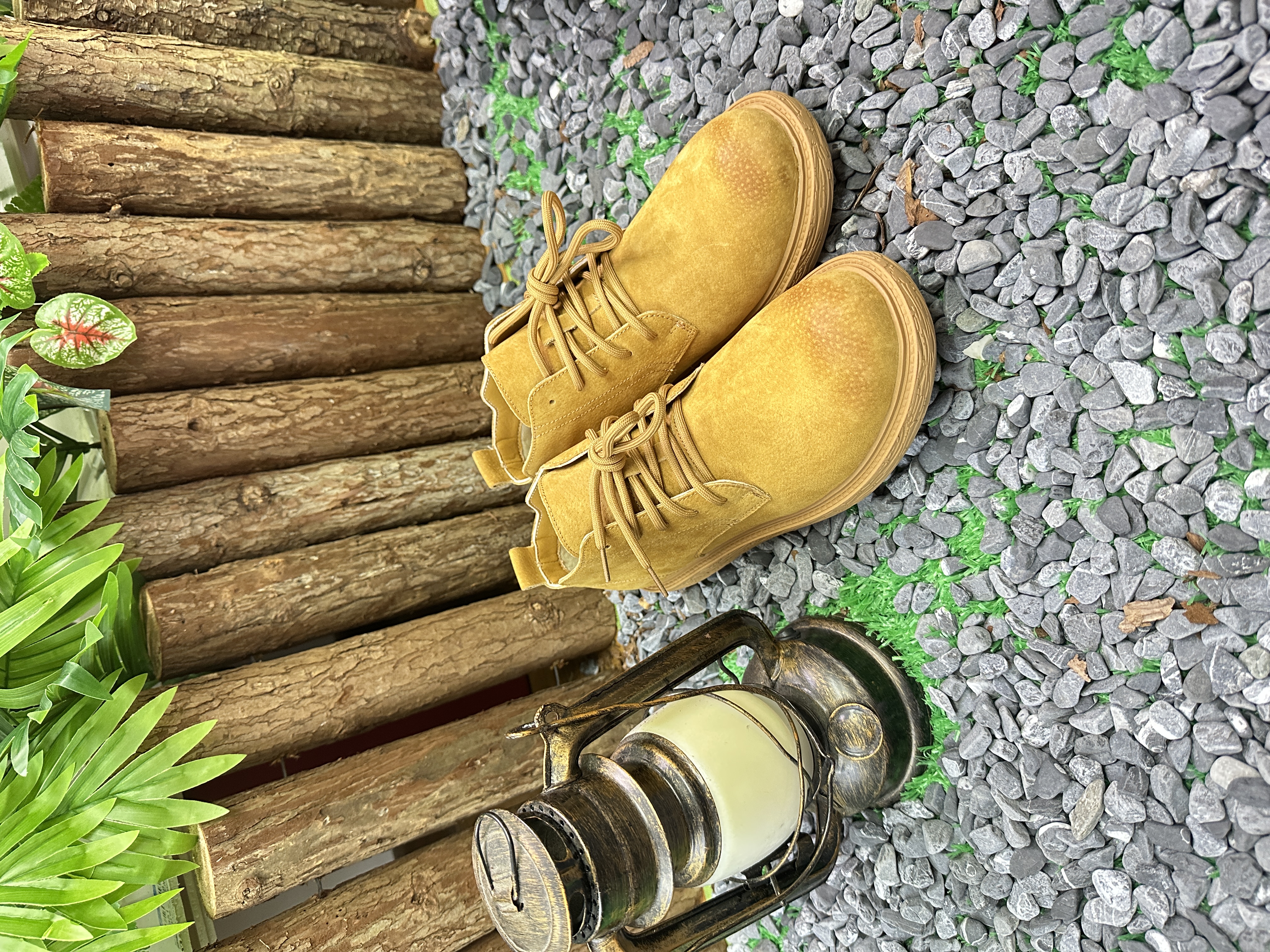 男士轻便经典厚款系带圆头户外靴城市机能风大黄靴时尚复古黄色