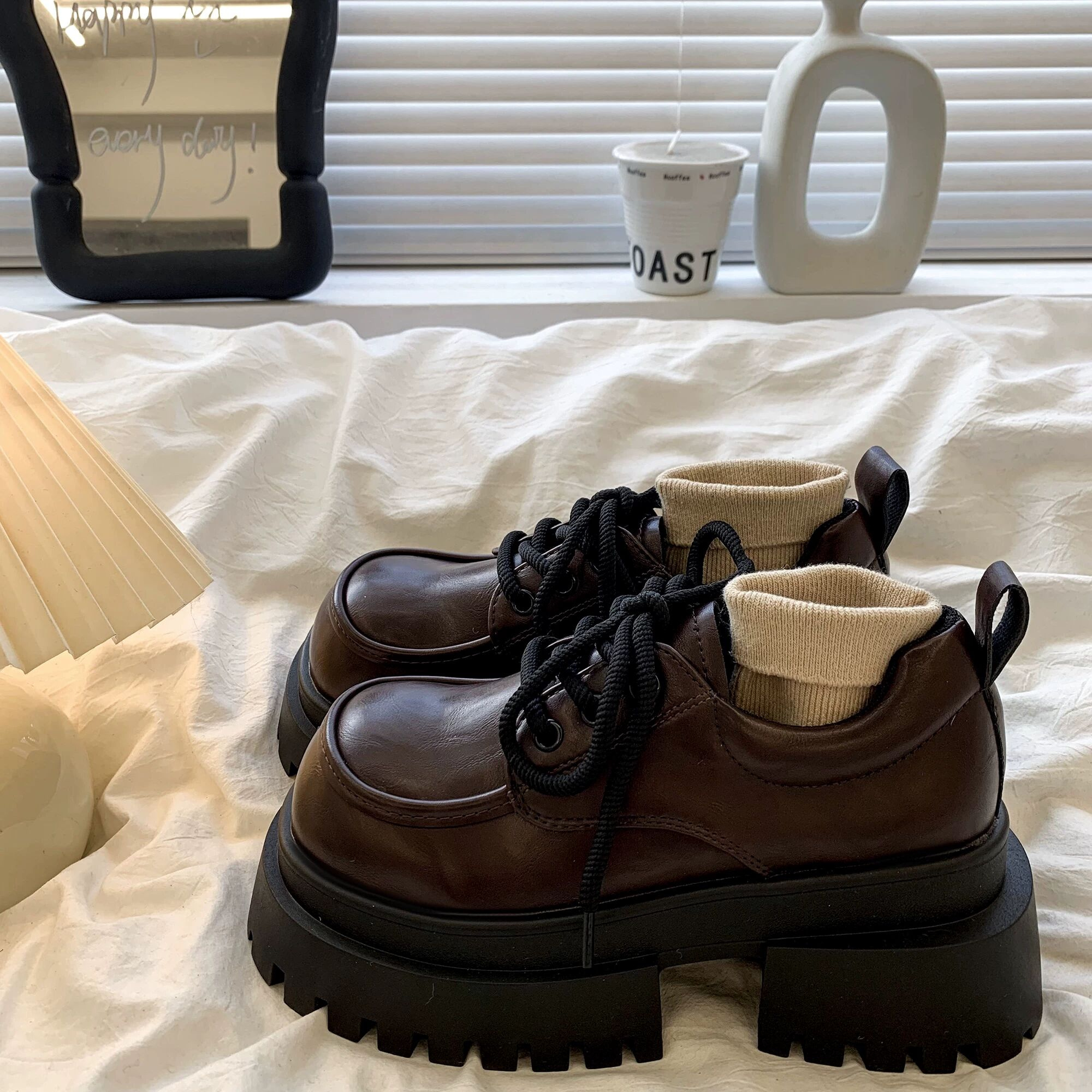 真皮系带小皮鞋女2025秋冬新款英伦风百搭单鞋复古加绒厚底乐福鞋