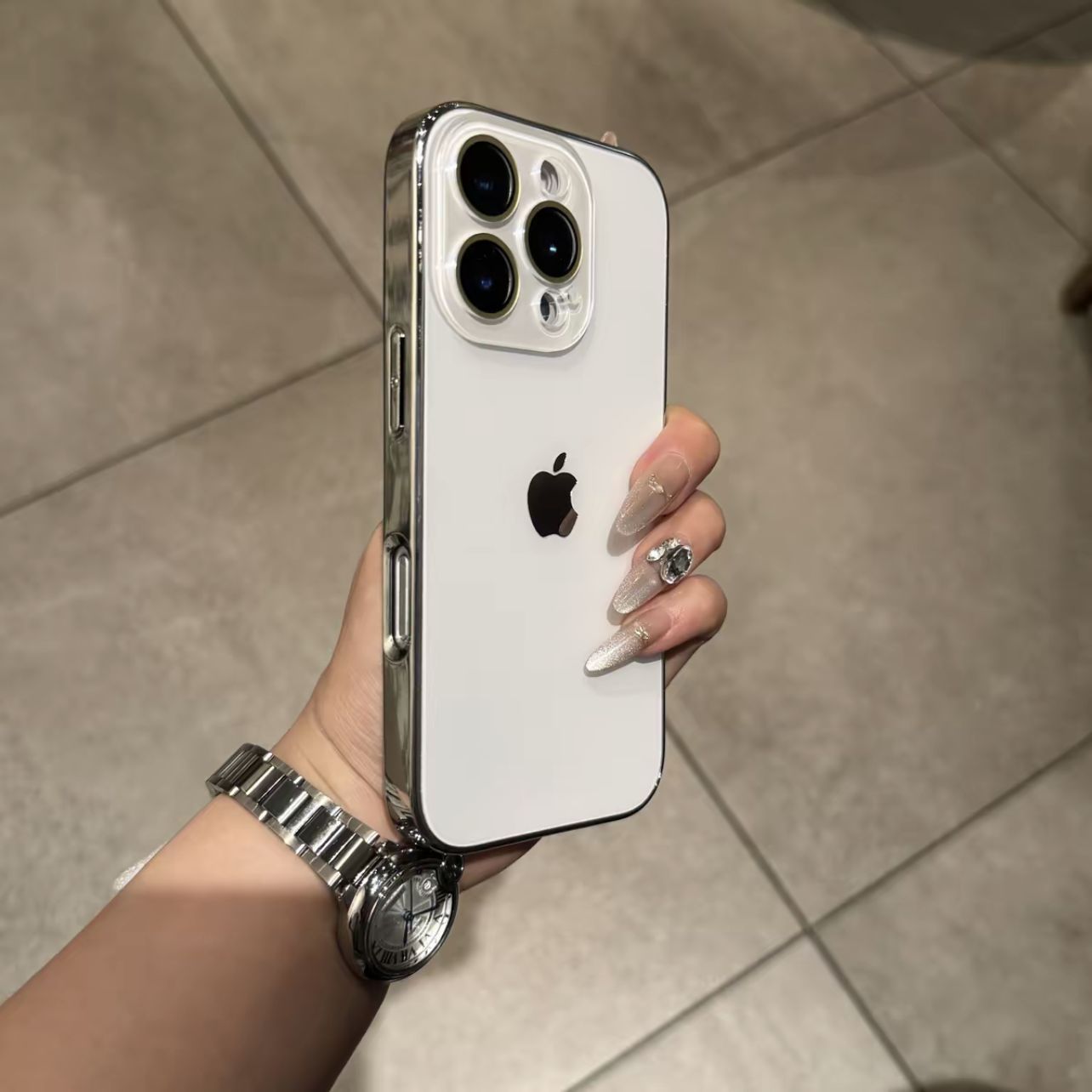 电镀适用苹果16promax手机壳带镜头膜15pro全包iPhone14/13磨砂壳