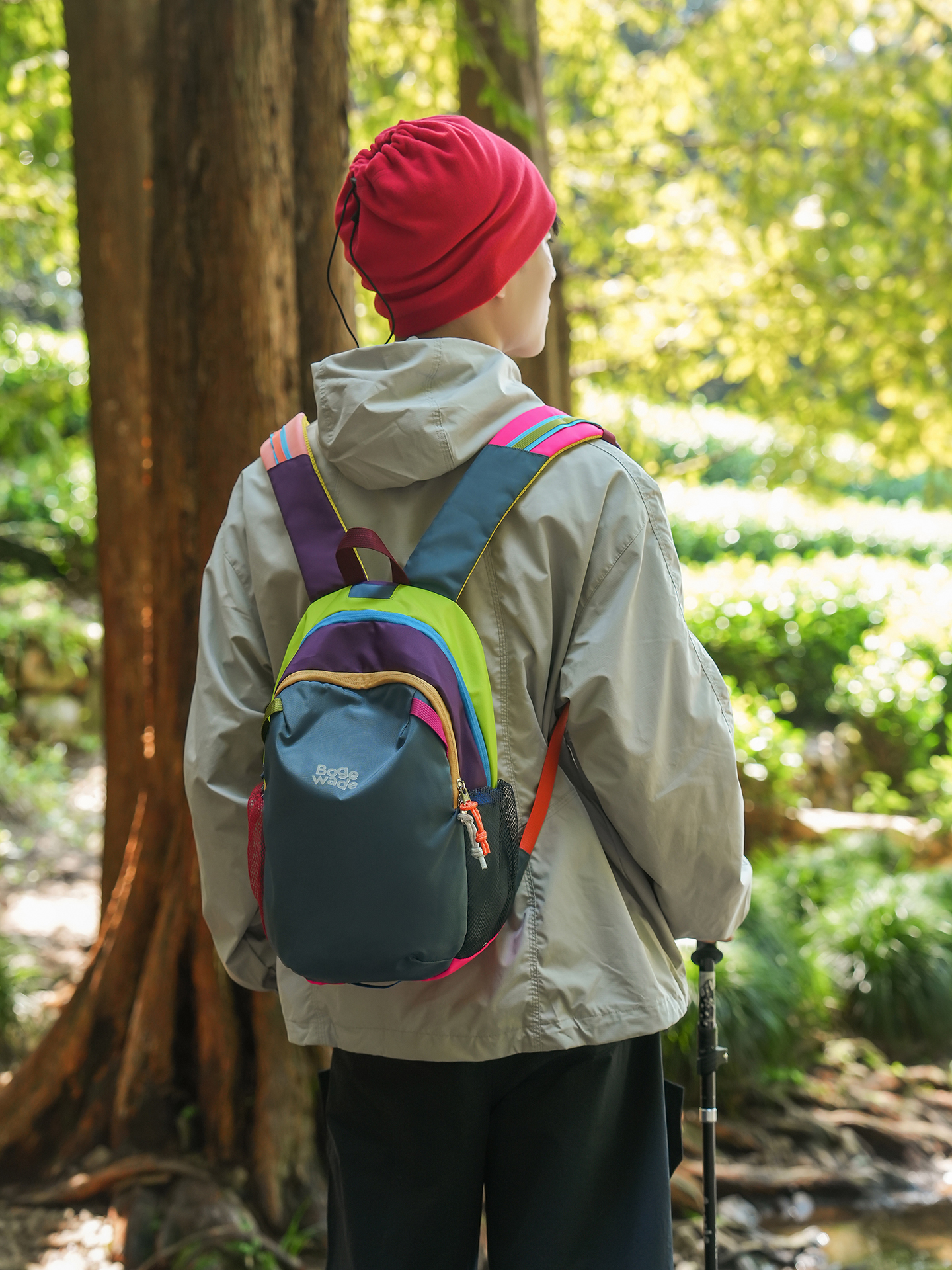 新款儿童包包户外运动双肩包高颜值多巴胺配色出游多功能小背包