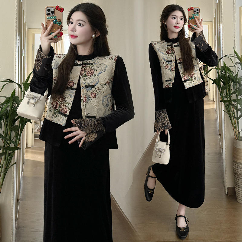 春秋新中式国风套装新款设计感盘扣马甲外套连衣裙复古两件套装纪