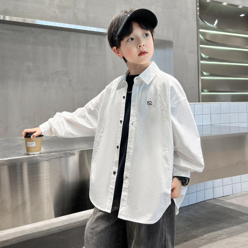 男童春秋洋气长袖衬衫2025新款儿童秋装休闲时髦大童秋季翻领衬衣