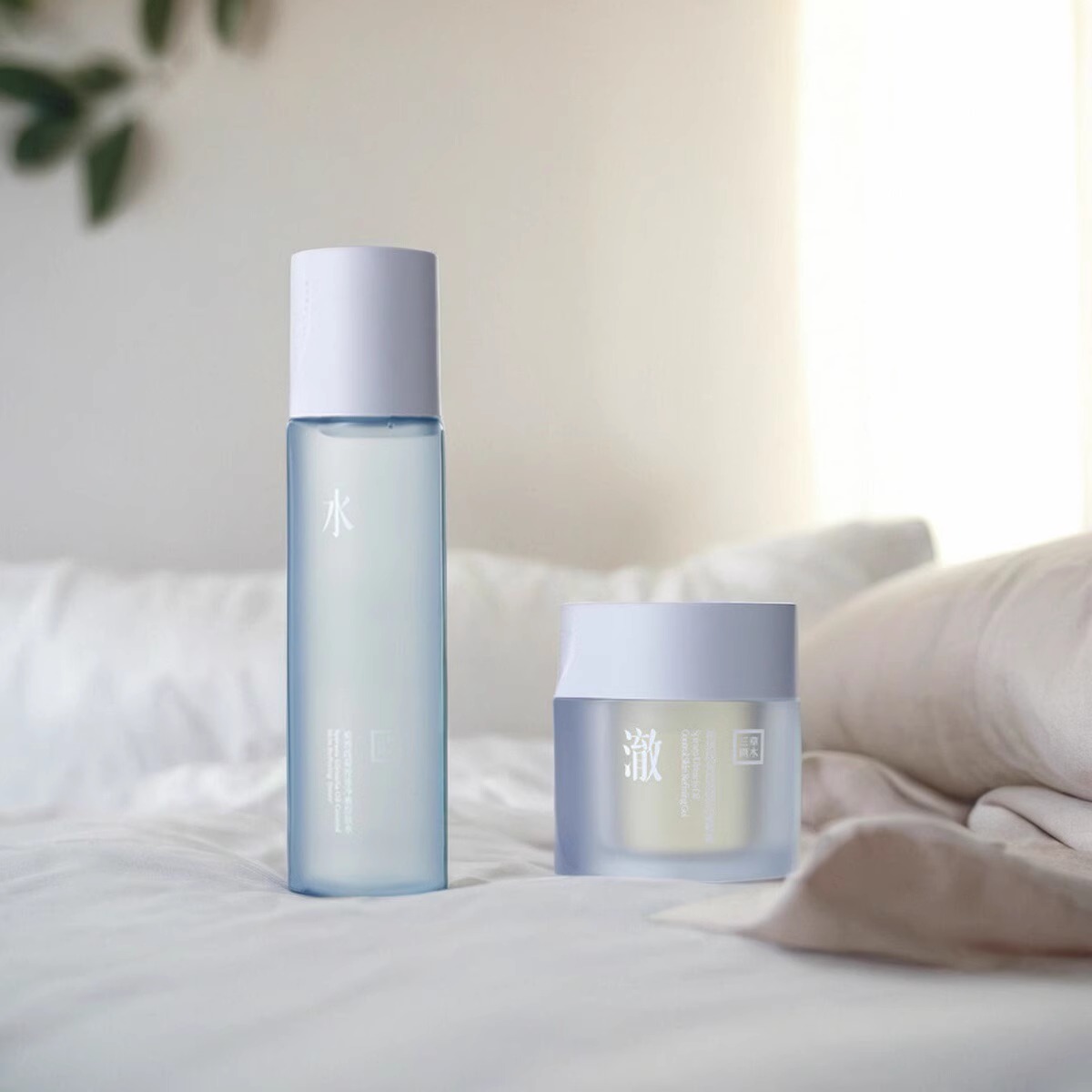 三草两木控油小蓝瓶净澈细肤水 控油小蓝罐细致啫喱霜套盒保湿