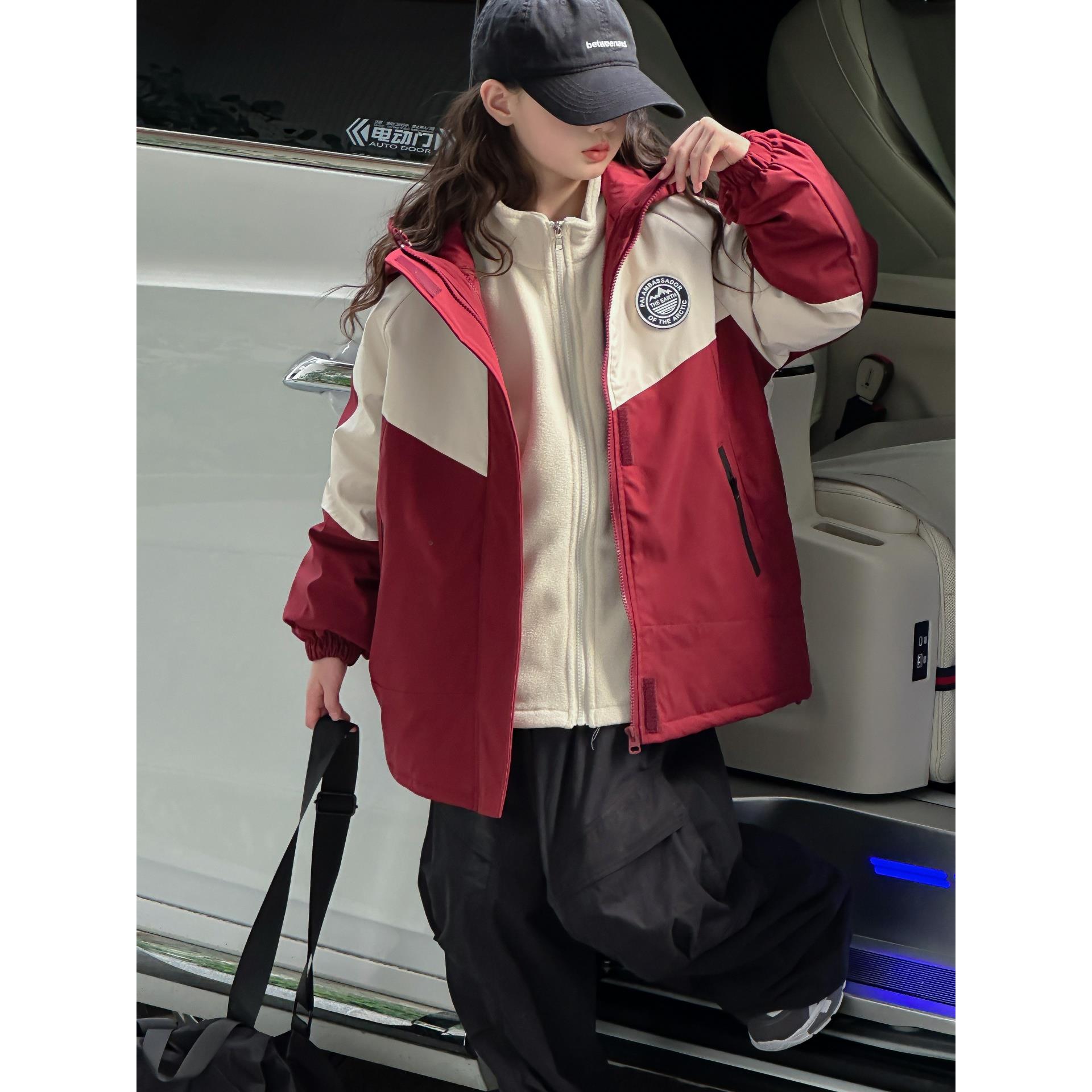 女童冲锋衣外套春秋款2026新款儿童秋装休闲12岁女童秋冬潮款外套