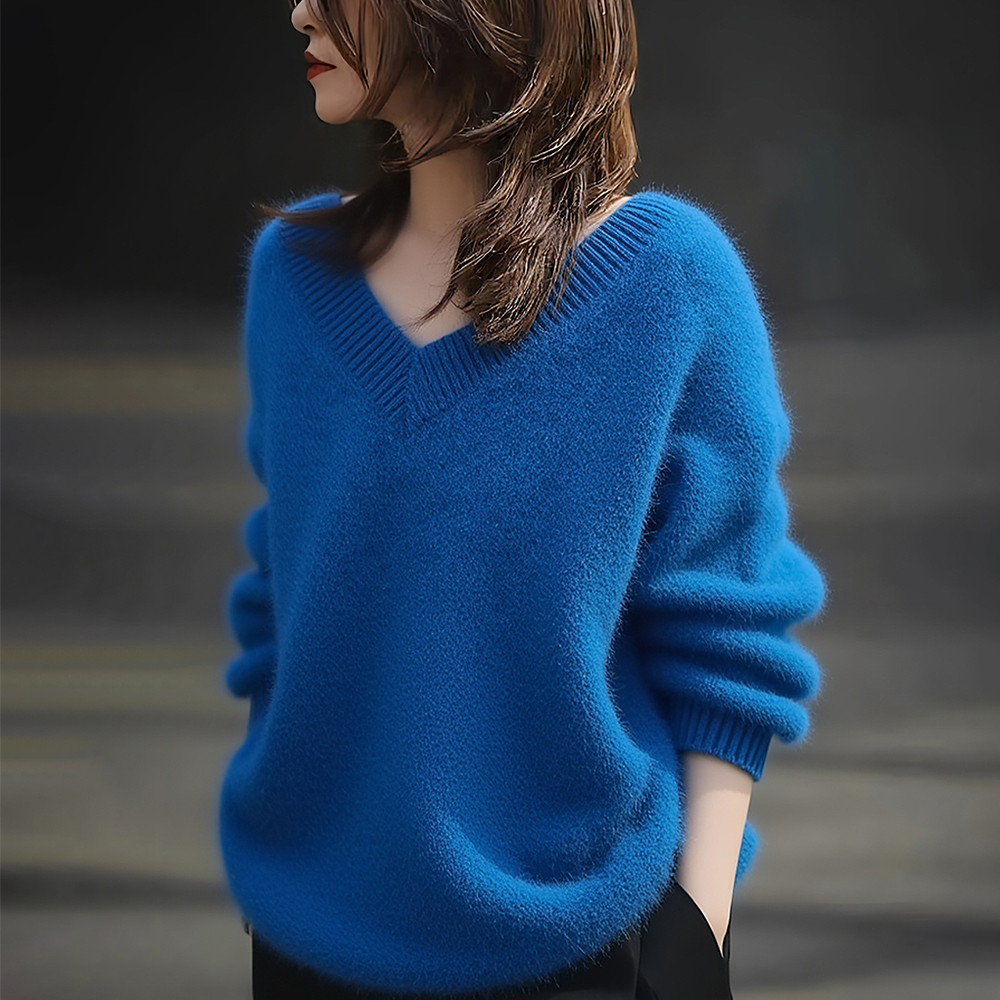 克莱因蓝V领毛衣女士秋冬新款慵懒风软糯宽松显瘦内搭针织衫上衣