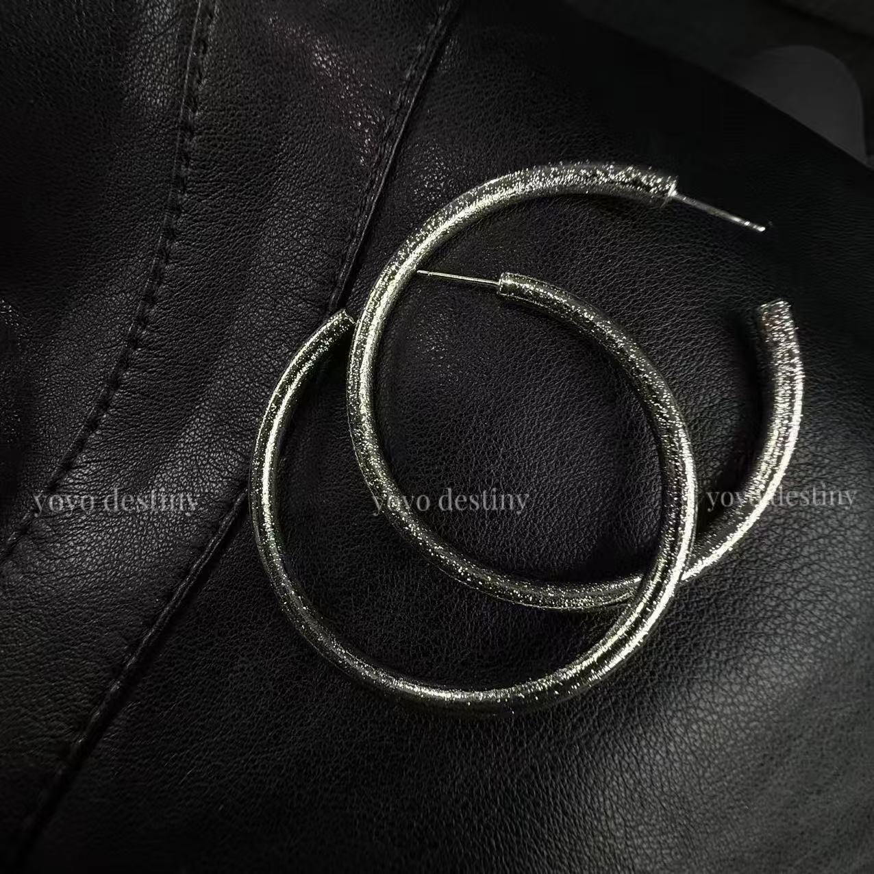 钛钢耳饰 新款素圈拉丝感耳环耳钉小众氛围感百搭欧美耳饰