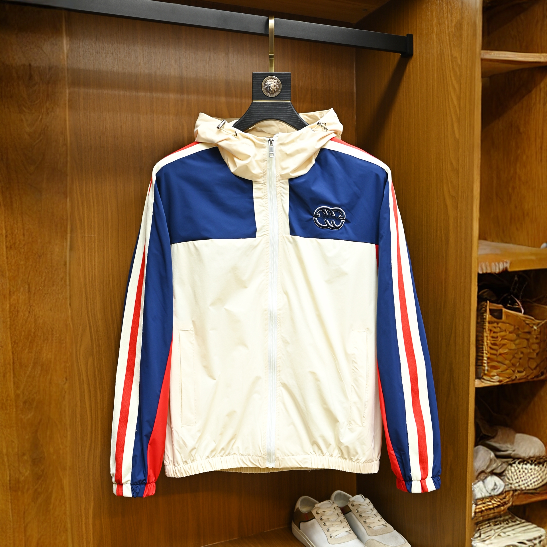 欧洲站潮牌刺绣撞色夹克男装秋冬季新款修身轻奢高品质连帽外套男