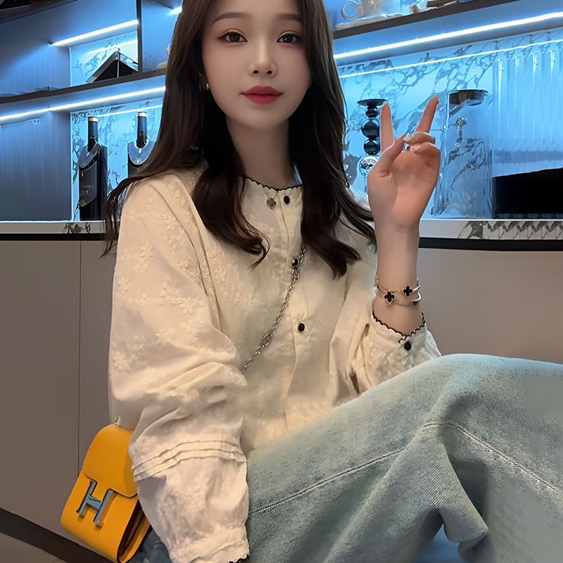 刺绣常规款长袖圆领纽扣法式衬衫洋气宽松气质上衣秋季春季
