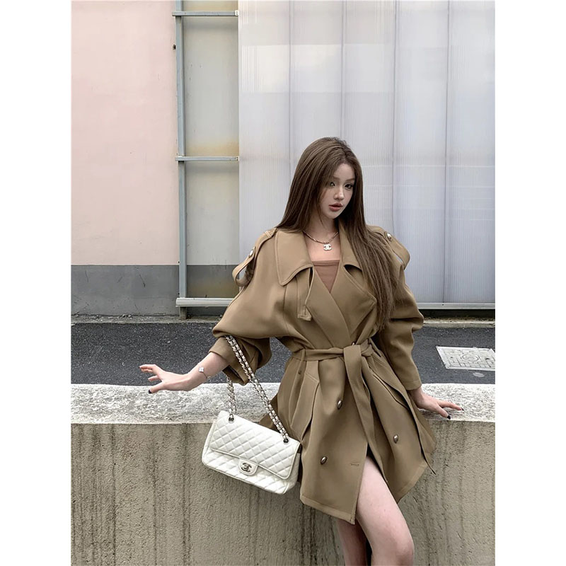 早秋2025年新款女装英伦风双排扣风衣外套修身性感包臀短裙两件套