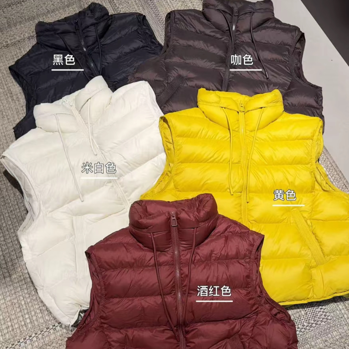《越穿越爱马甲》新款8501宽松马甲白鸭绒女装保暖无袖马夹轻薄百搭