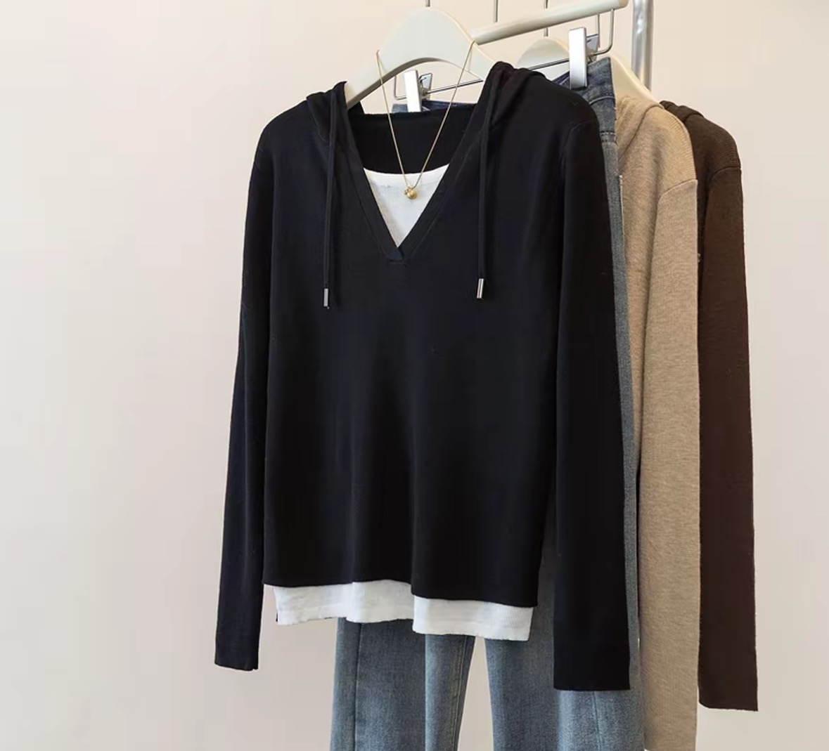 工厂直销776#（90-200斤穿）秋款假两件针织帽衫大妈女装遮肉显瘦