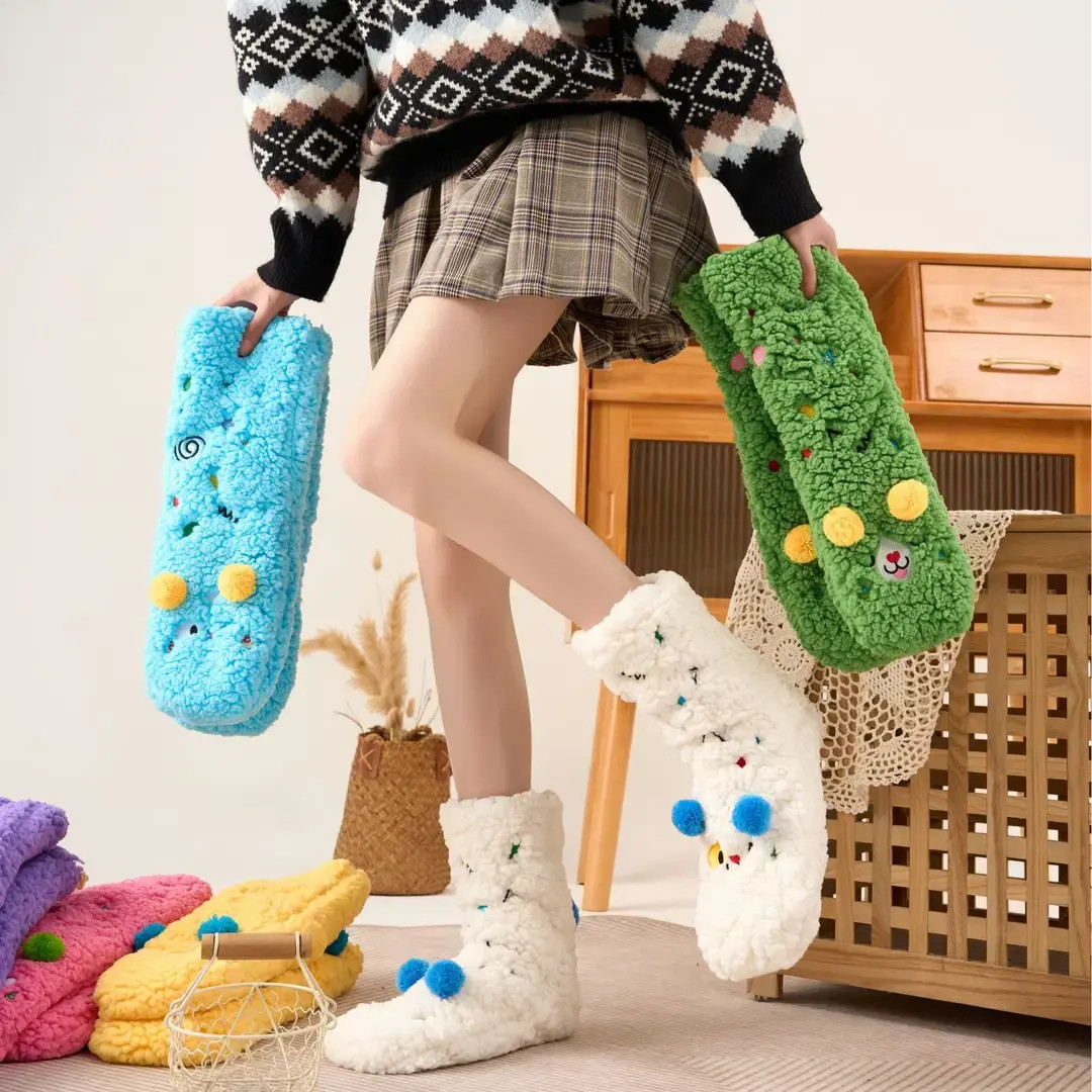 北斗七星猫秋冬季女生中筒袜可爱卡通睡眠居家少女秋季卡通中筒袜