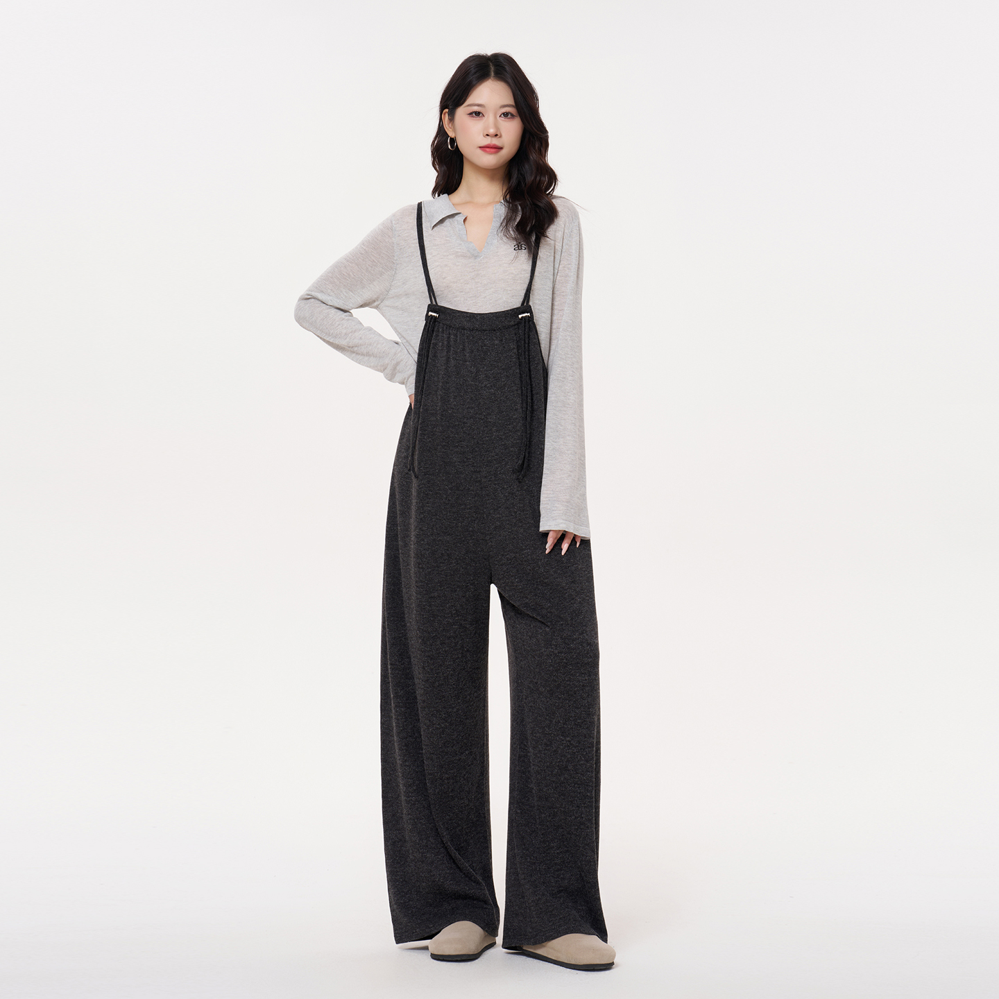 孕妇裤秋季外穿2025新款孕期洋气穿搭背带裤小个子阔腿裤