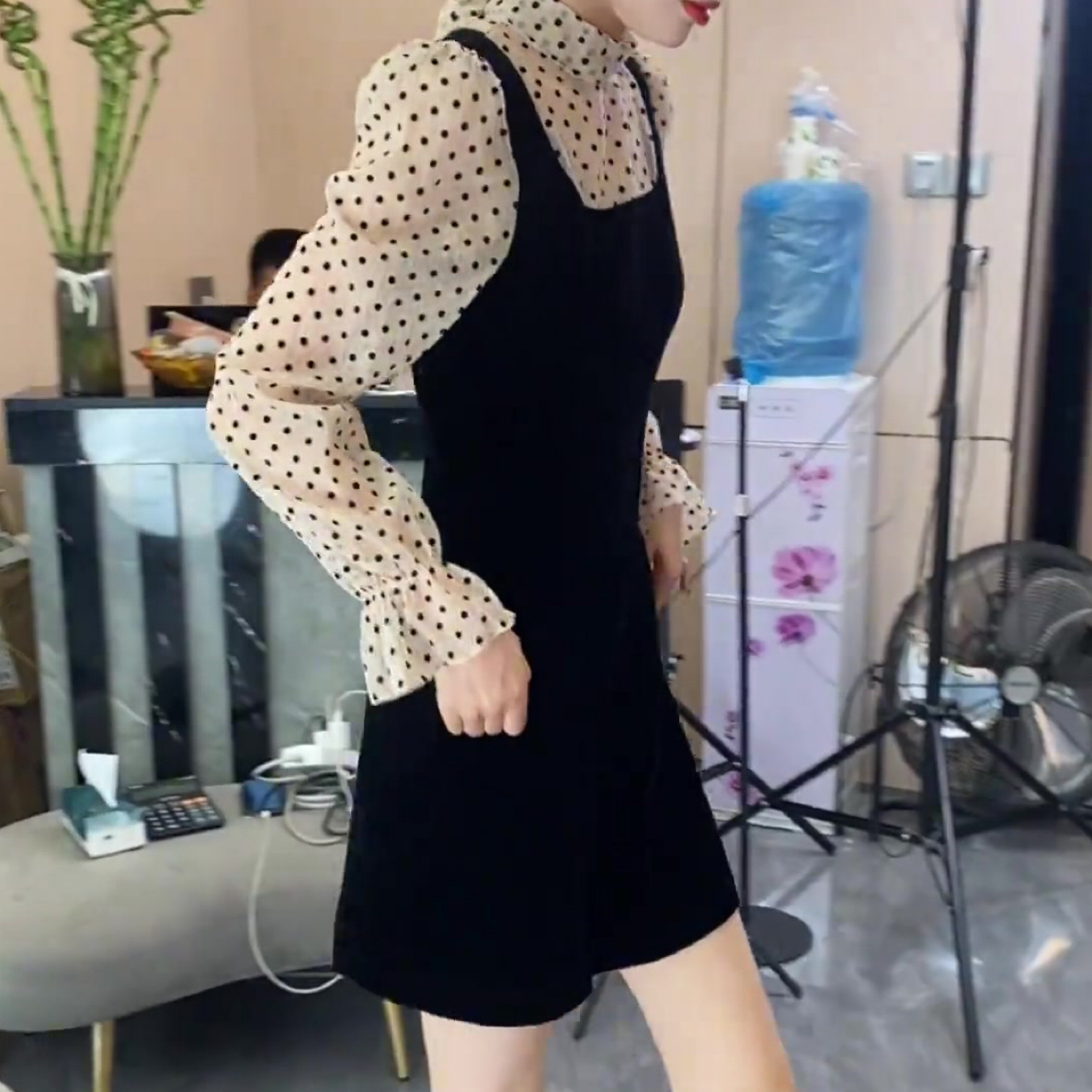 新款波点泡泡袖假两件连衣裙洋气时尚