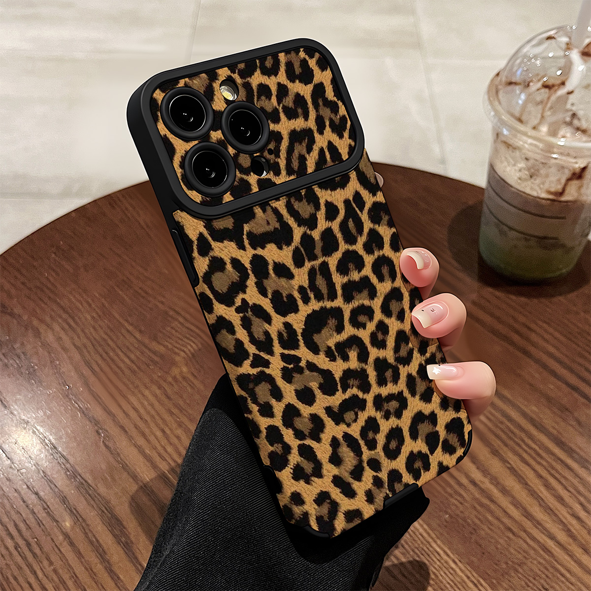 适用苹果17ProMax手机壳防摔高级全包大视窗保护套潮富贵黄金豹纹