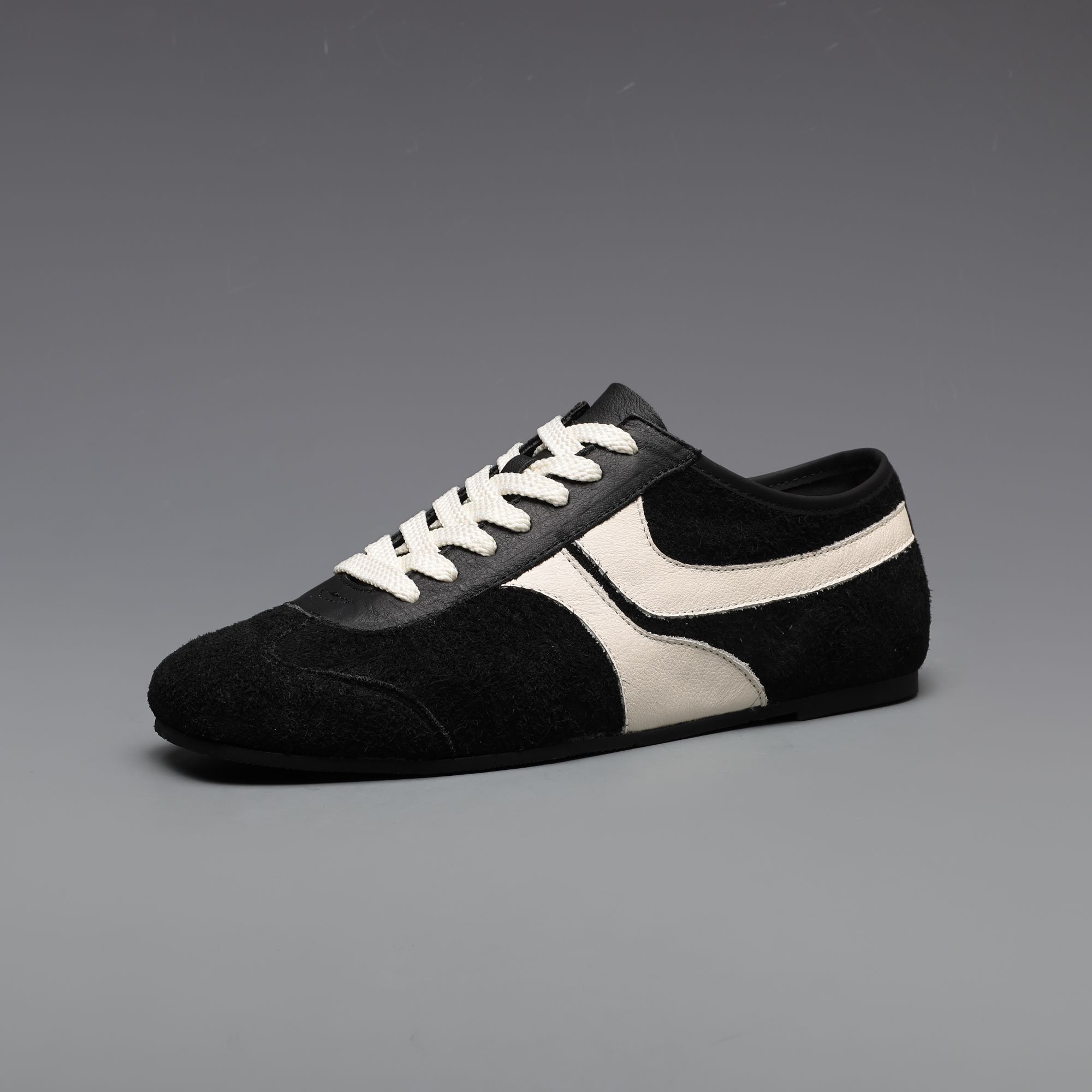 进口头层牛皮复古德训鞋男休闲运动薄底春夏百搭潮流方头真皮板鞋