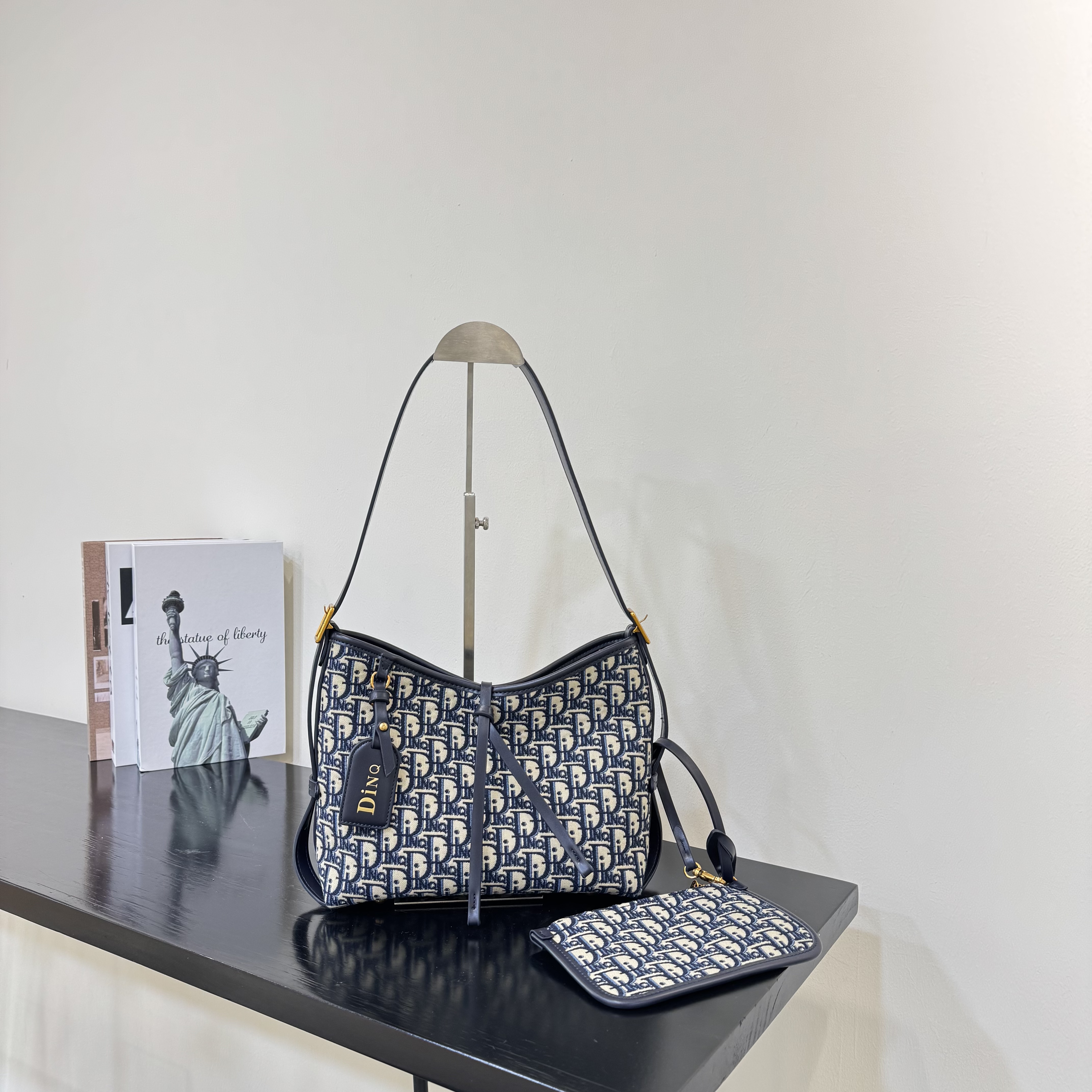 MONICA KIKI/莫妮卡奇奇提花刺绣小号女士托特包斜跨包carryall包